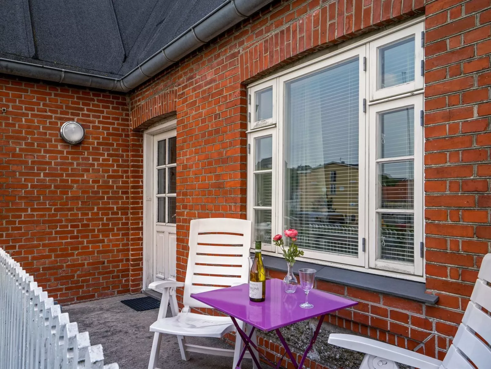 "Feenja" - 250m from the sea-Binnen