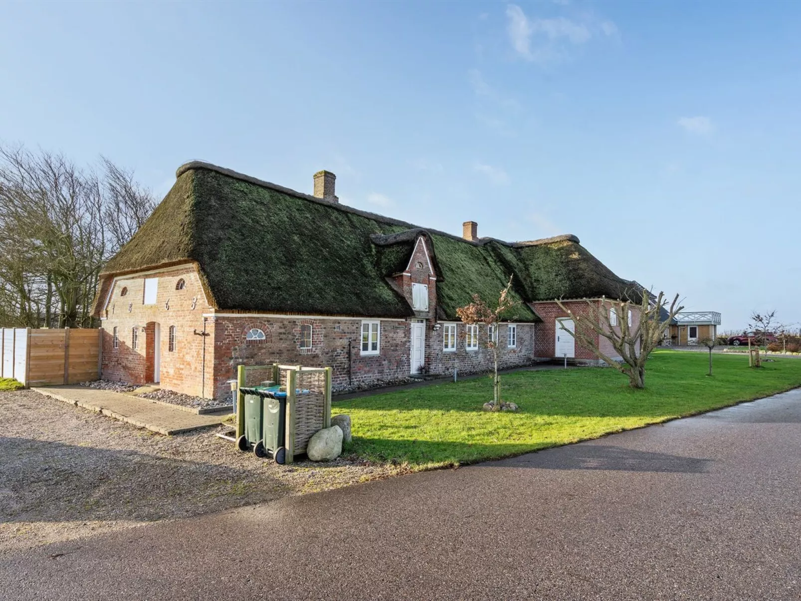 "Anje" - 16km from the sea-Buiten