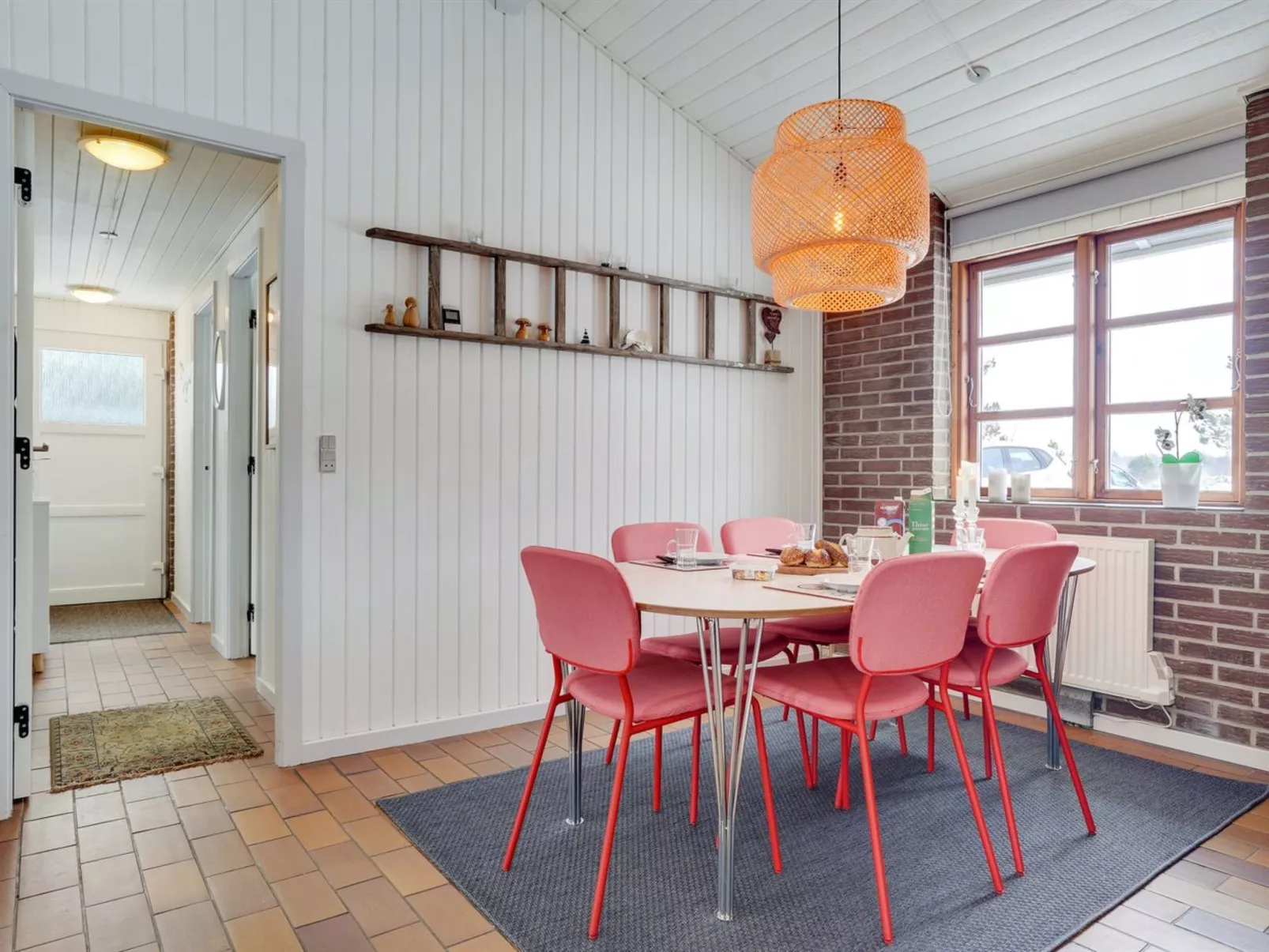 "Aurelie" - 800m from the sea-Binnen