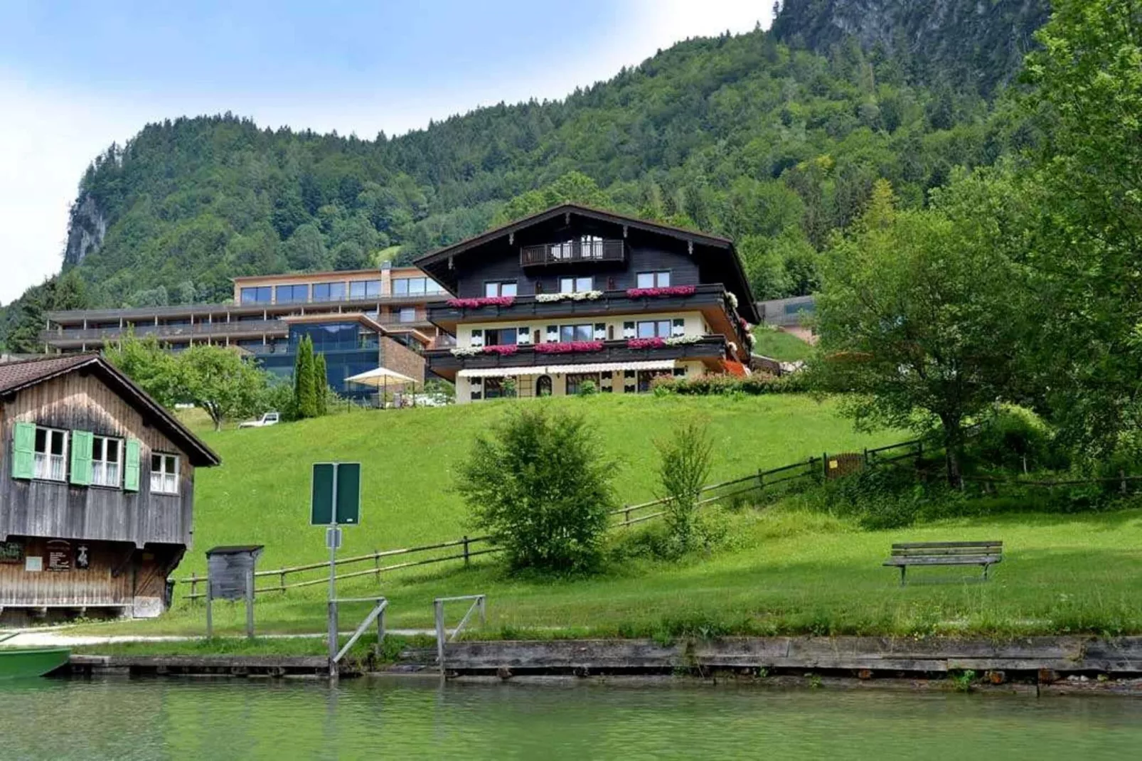 Apartment Hüttenzauber-Buitenkant zomer