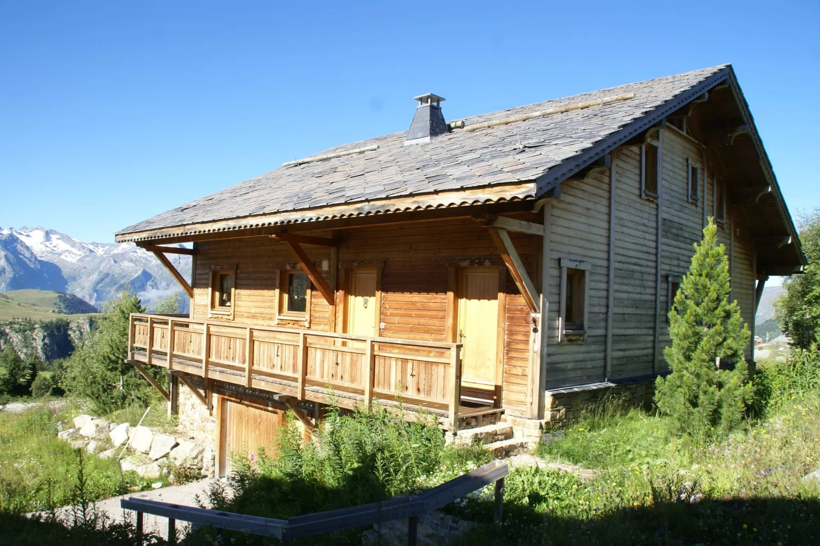 Les Chalets de l'Altiport 2-Buitenkant zomer