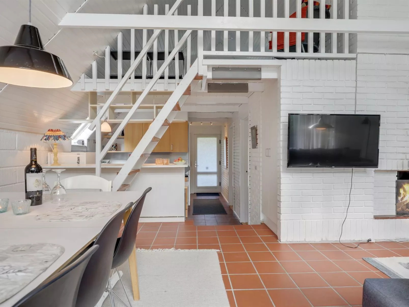 "Lillesol" - 400m from the sea-Binnen