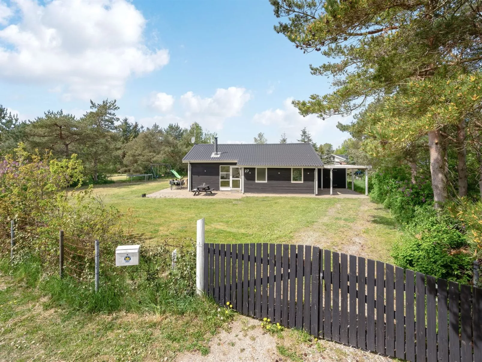 "Aiden" - 300m from the sea-Buiten