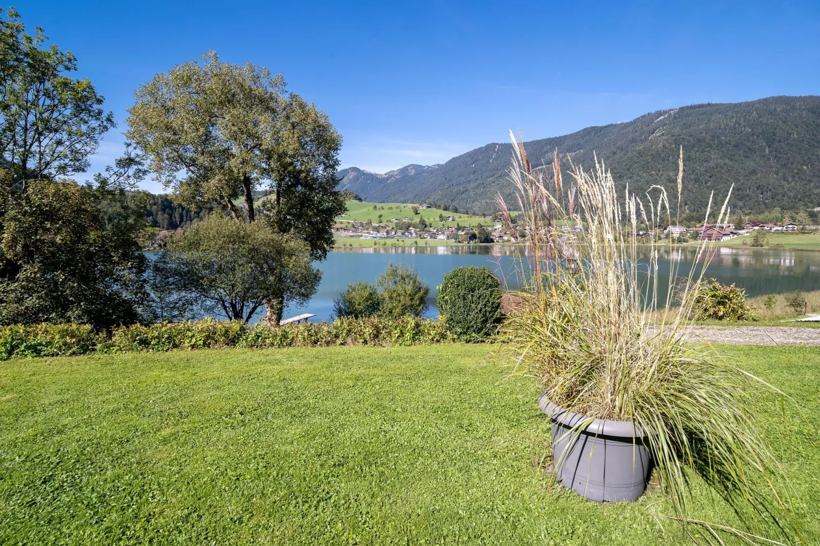 See Chalet Ticklhof-Buitenkant zomer