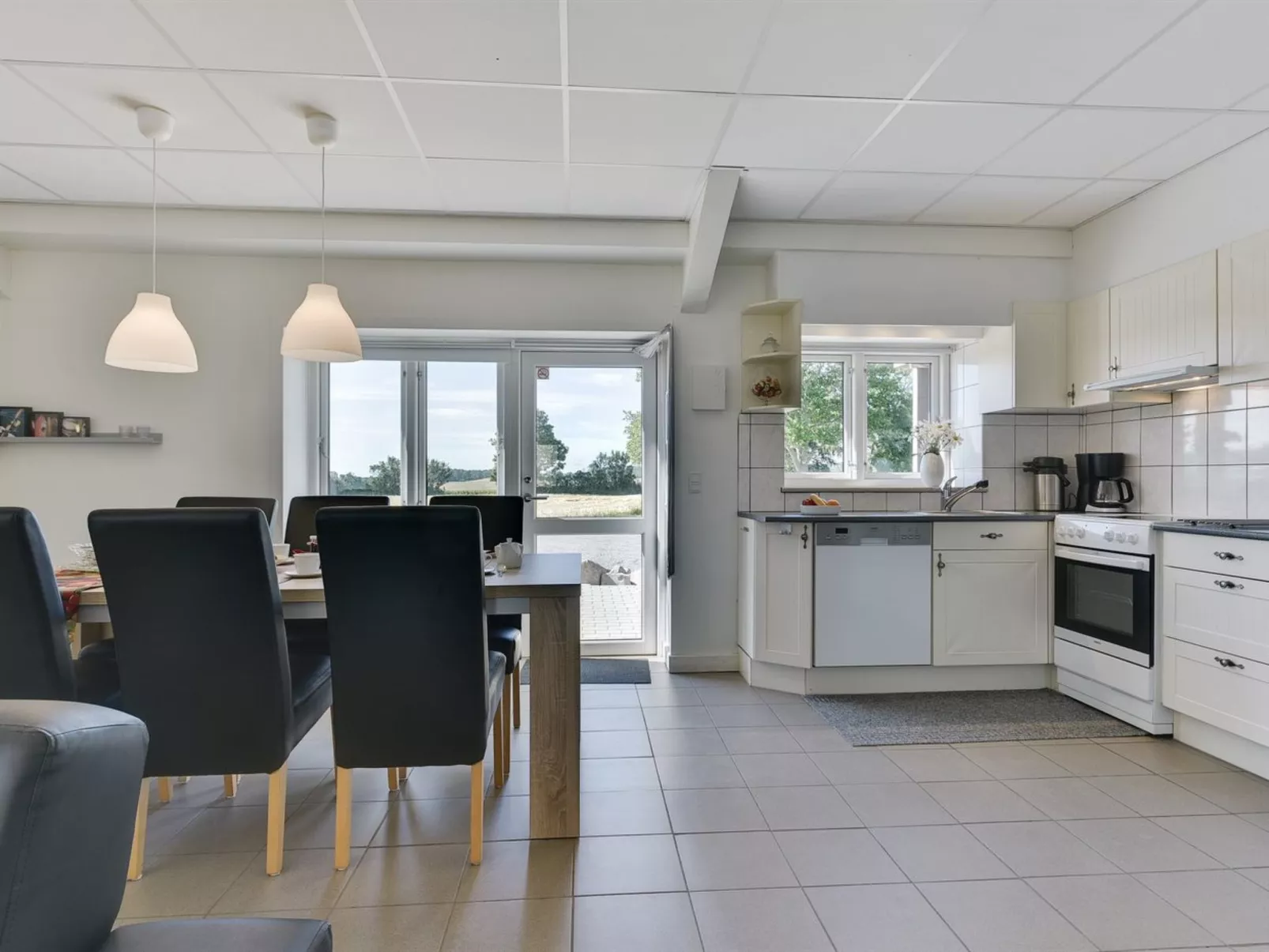 "Henne" - 2.5km from the sea-Binnen