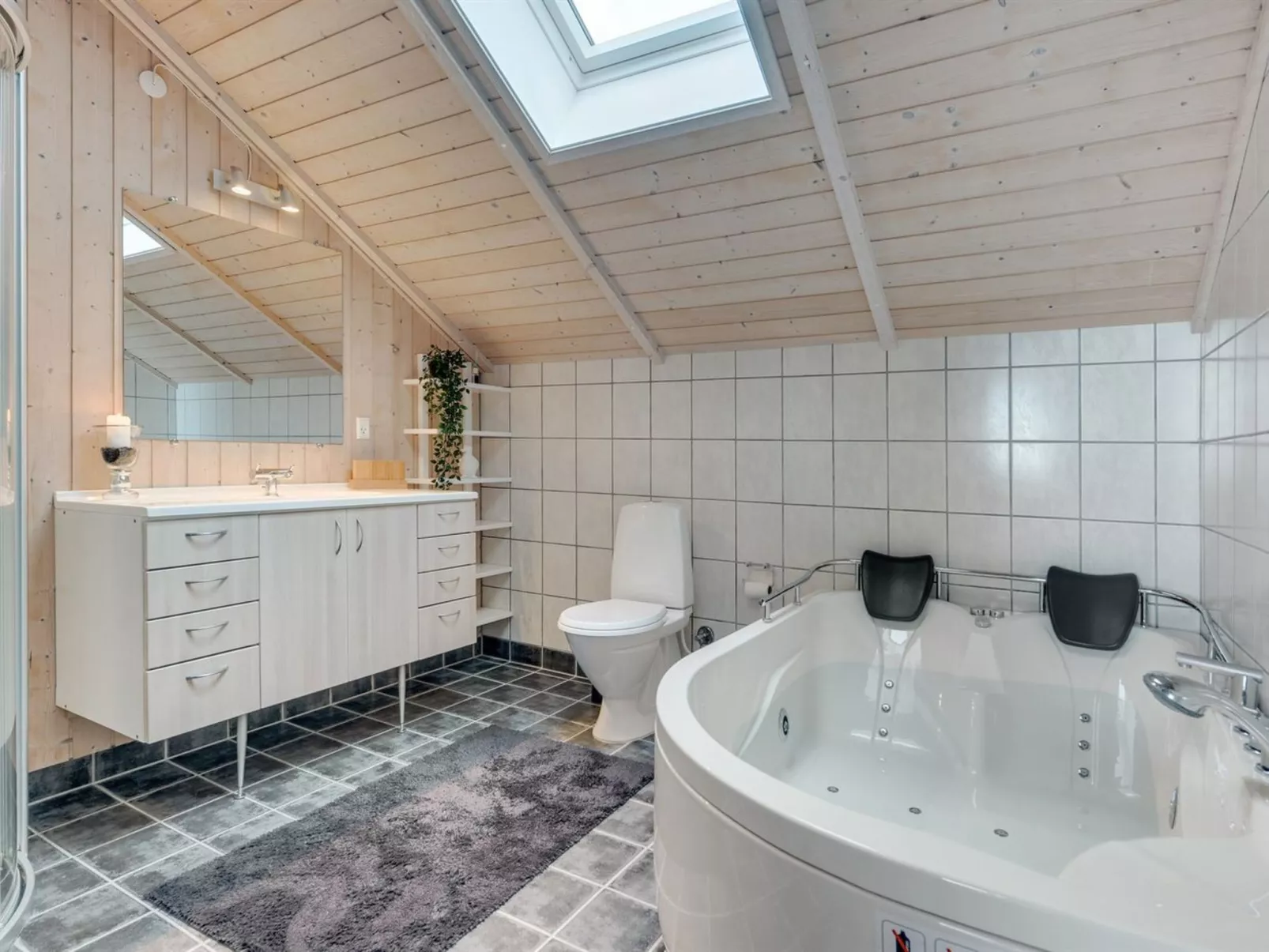 "Sulo" - 500m from the sea-Binnen