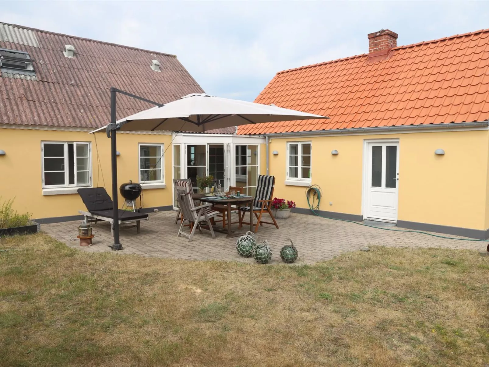 "Tara" - 300m from the sea-Buiten