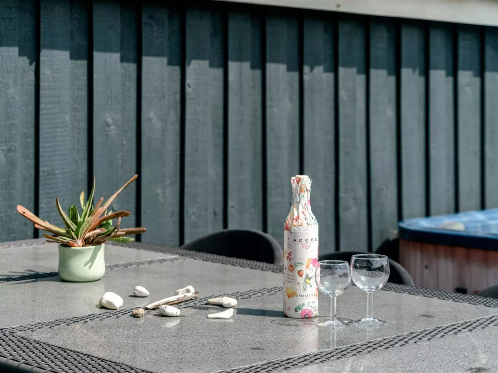 "Cvetan" - 200m from the sea-Buiten