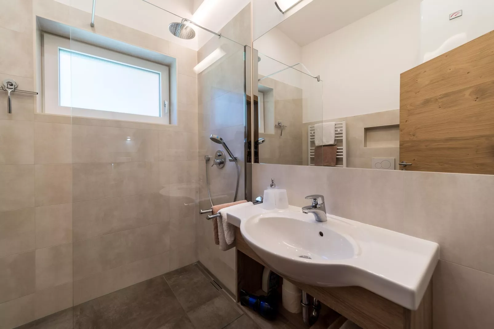 See Chalet Ticklhof-Badkamer