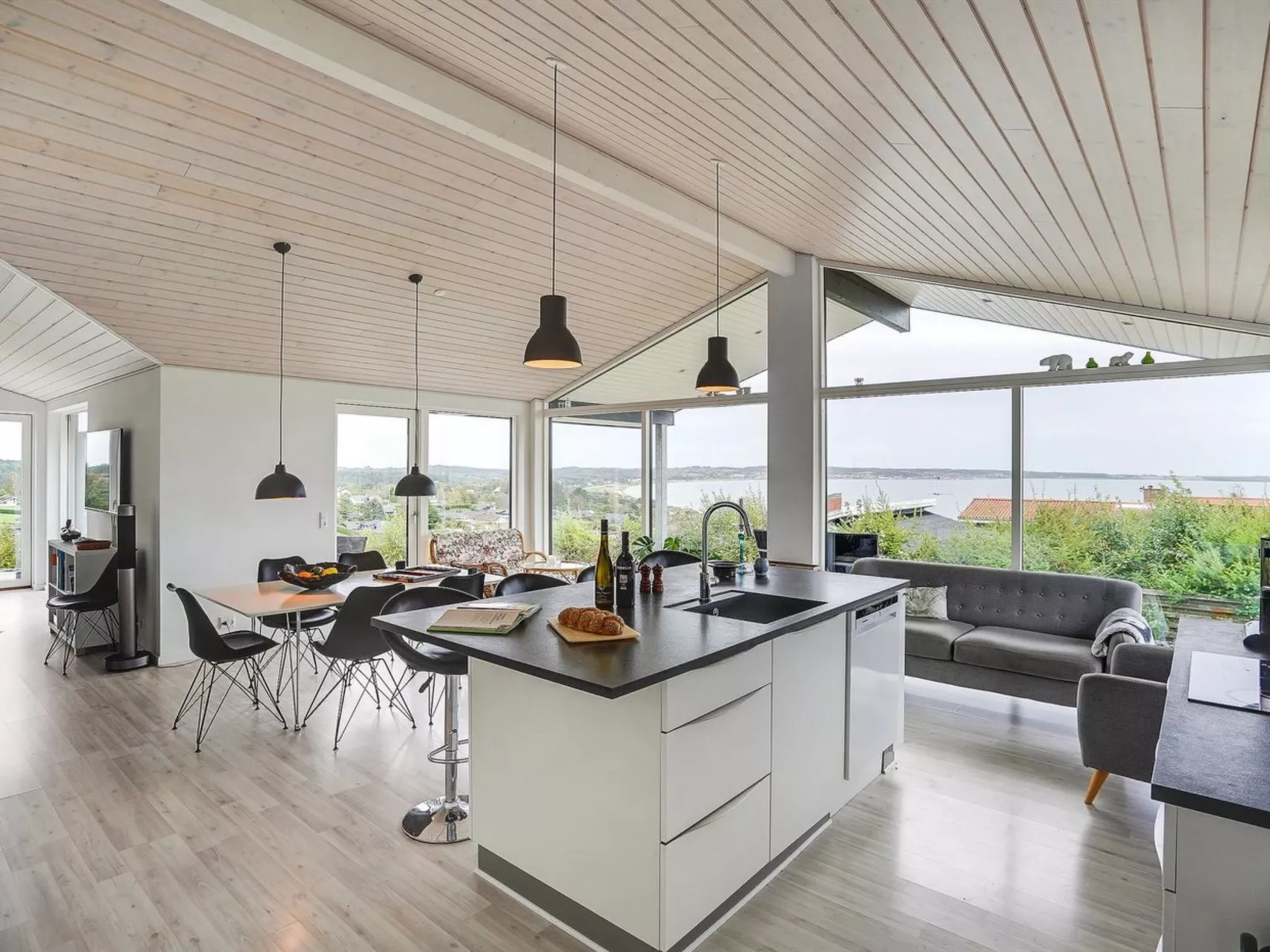 "Talika" - 700m from the sea-Binnen