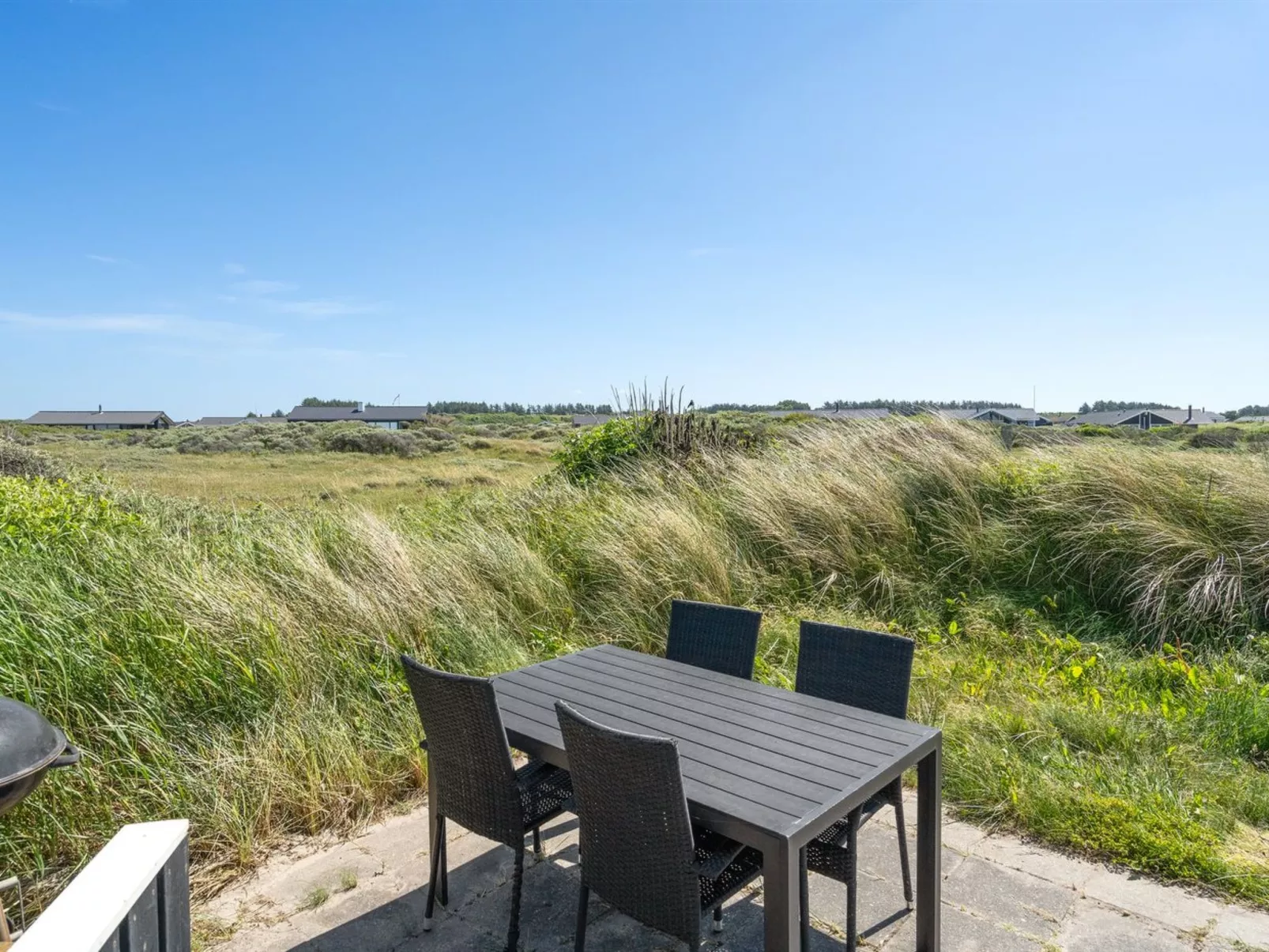 "Hermund" - 110m from the sea-Buiten