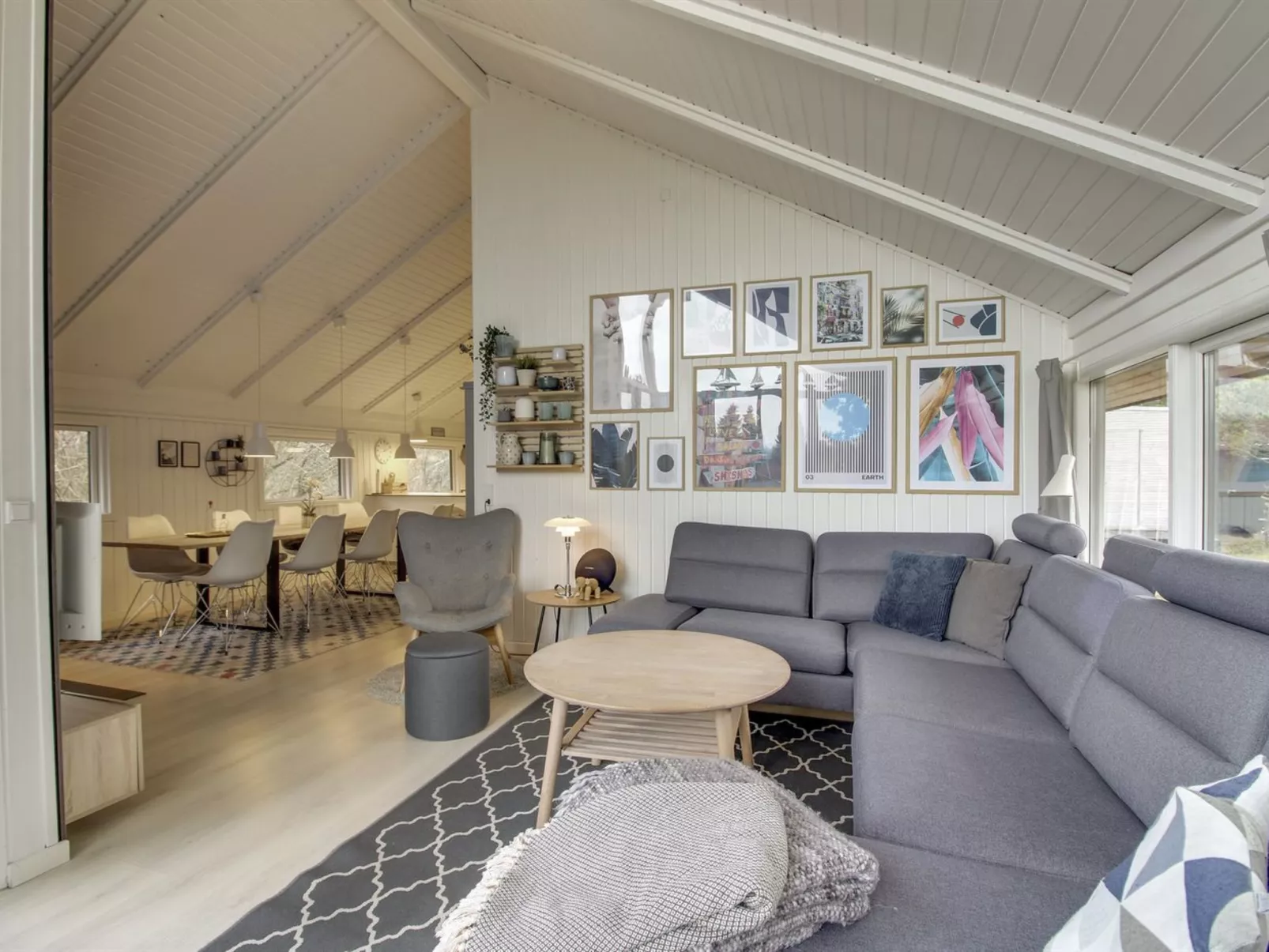"Julie" - 1.5km from the sea-Binnen