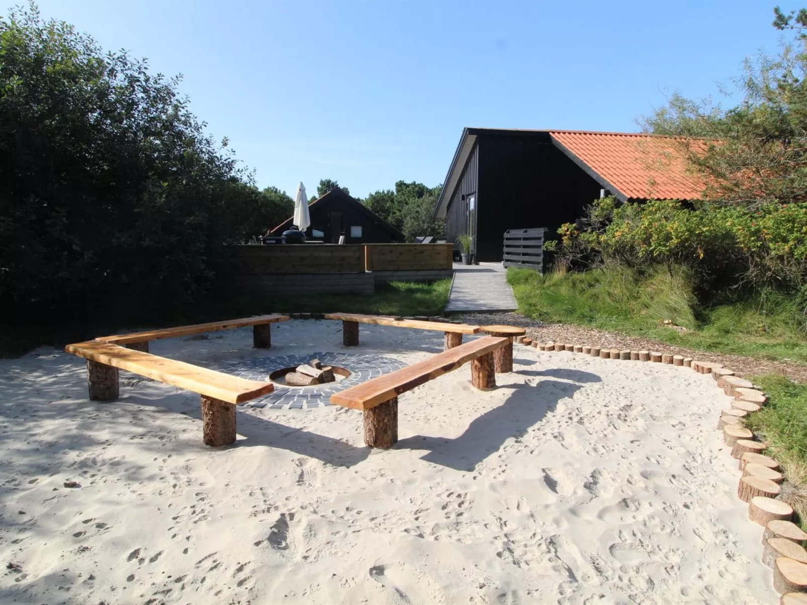 "Julie" - 1.5km from the sea-Buiten