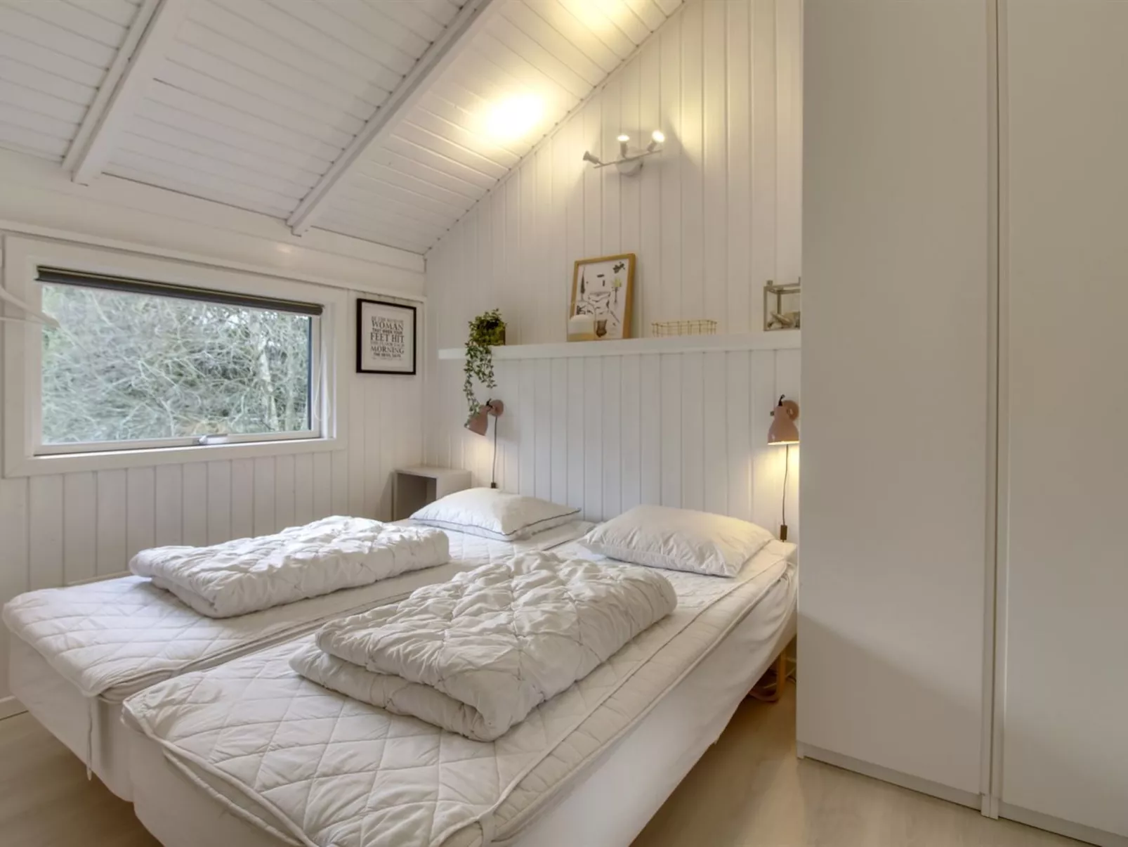 "Julie" - 1.5km from the sea-Binnen