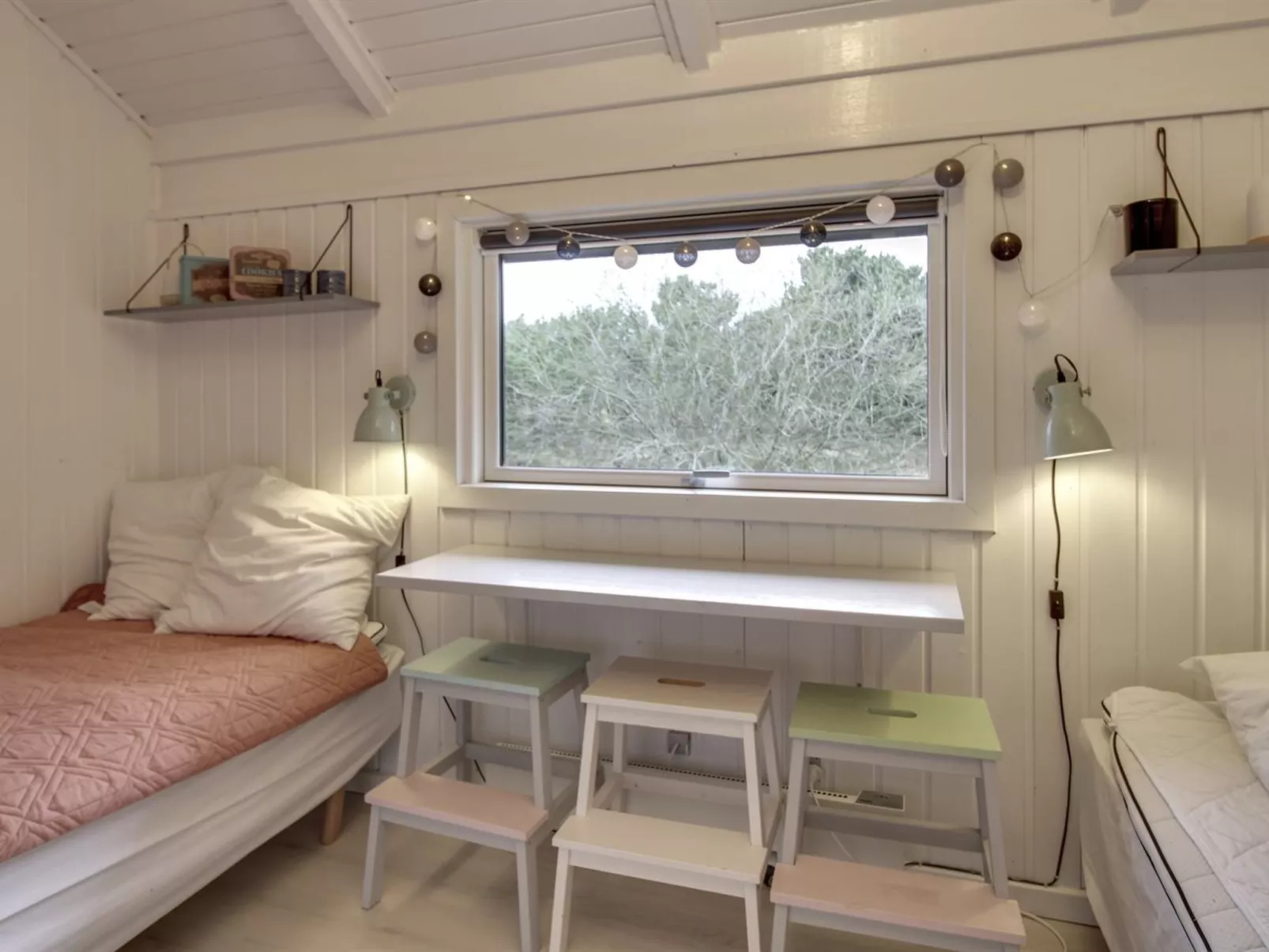"Julie" - 1.5km from the sea-Binnen