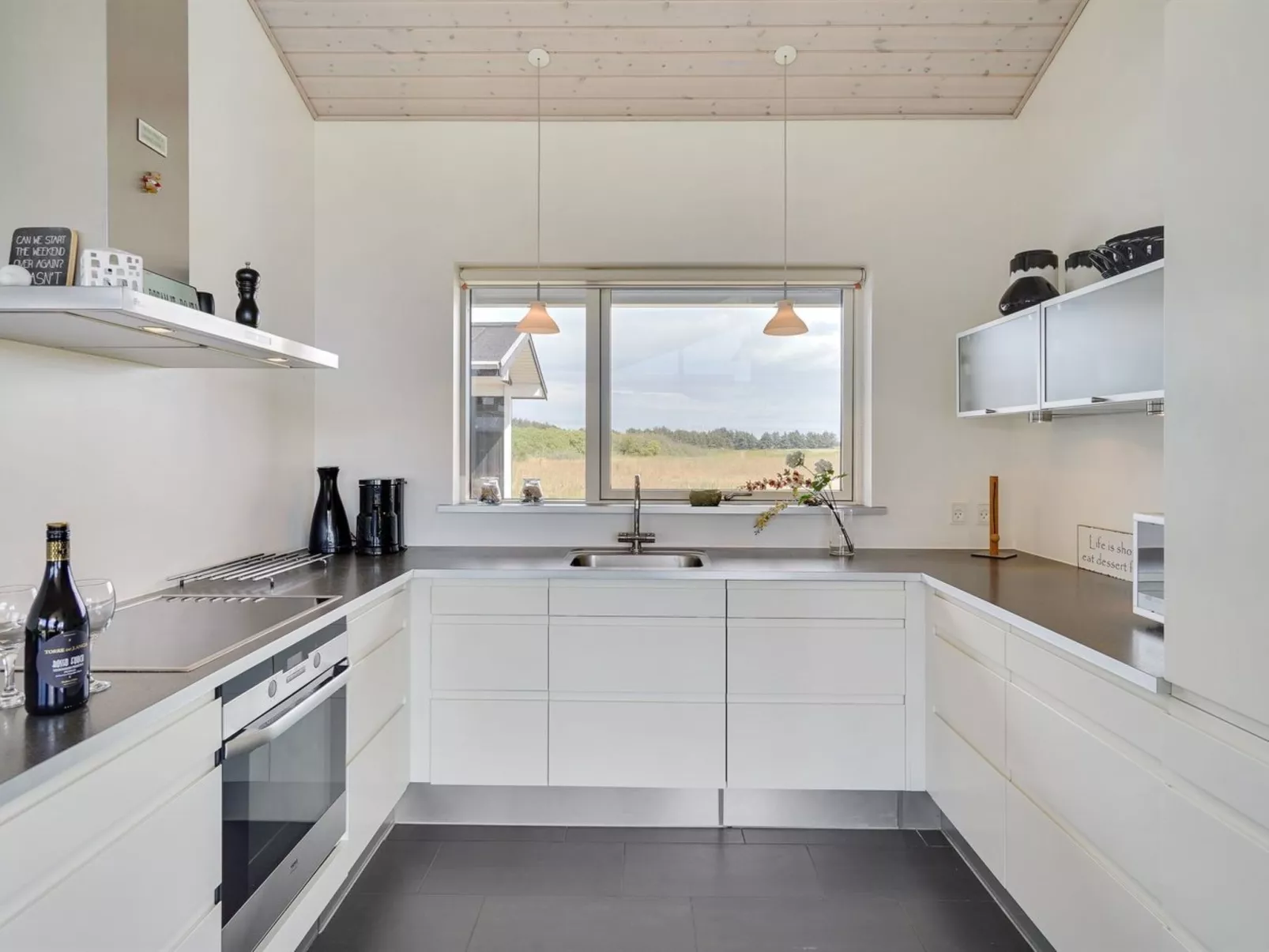 "Meino" - 1.4km from the sea-Binnen