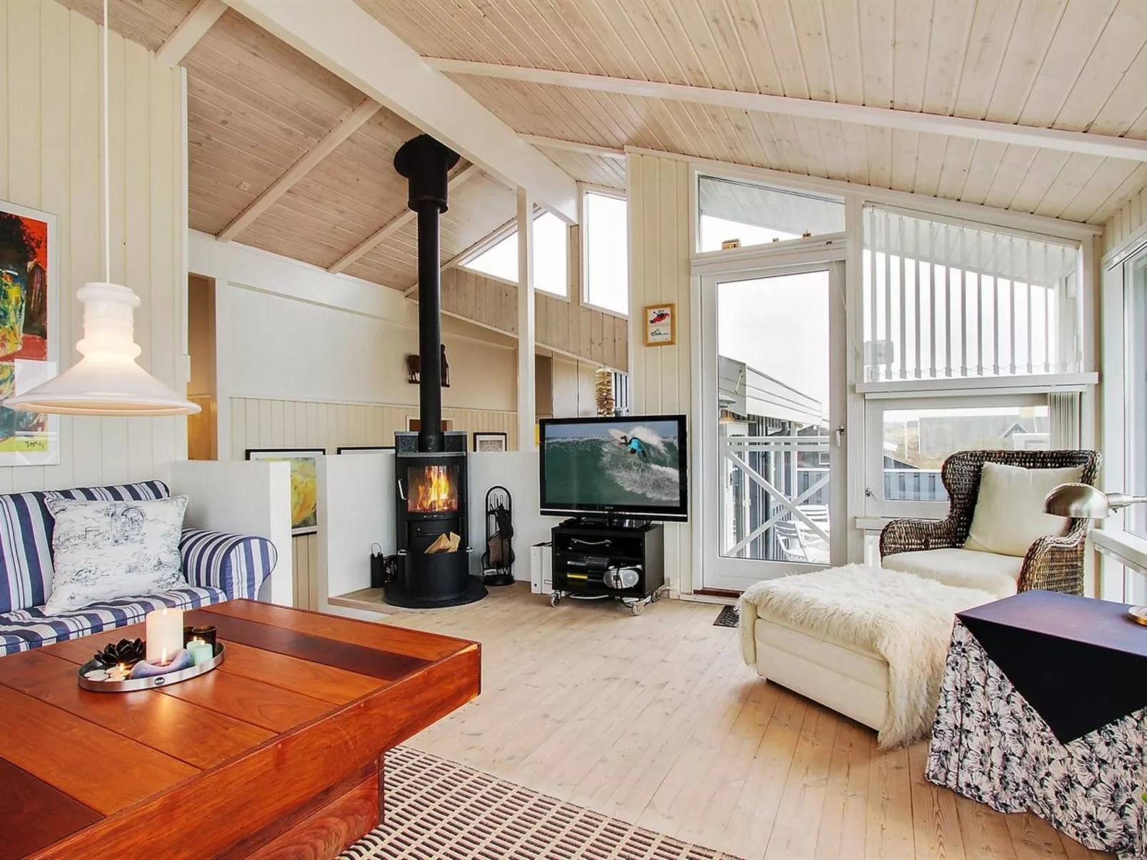 "Annaliese" - 175m from the sea