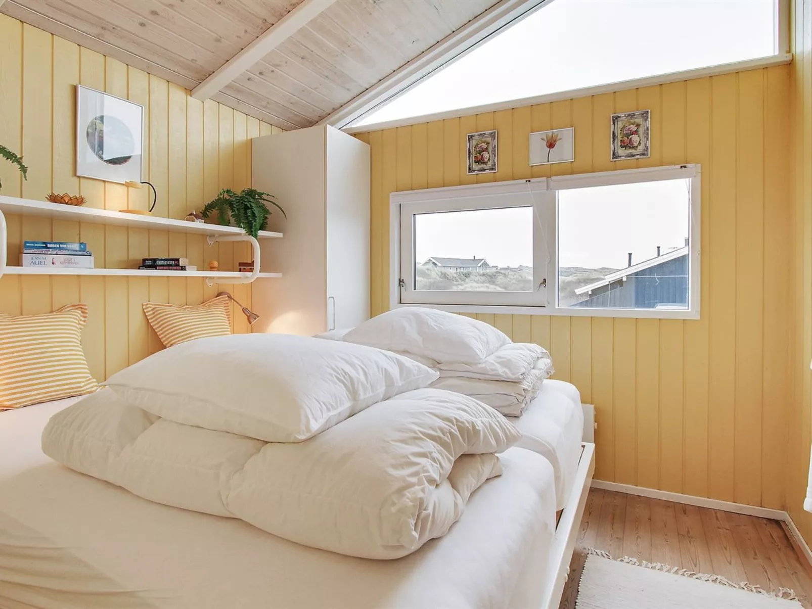 "Annaliese" - 175m from the sea-Binnen