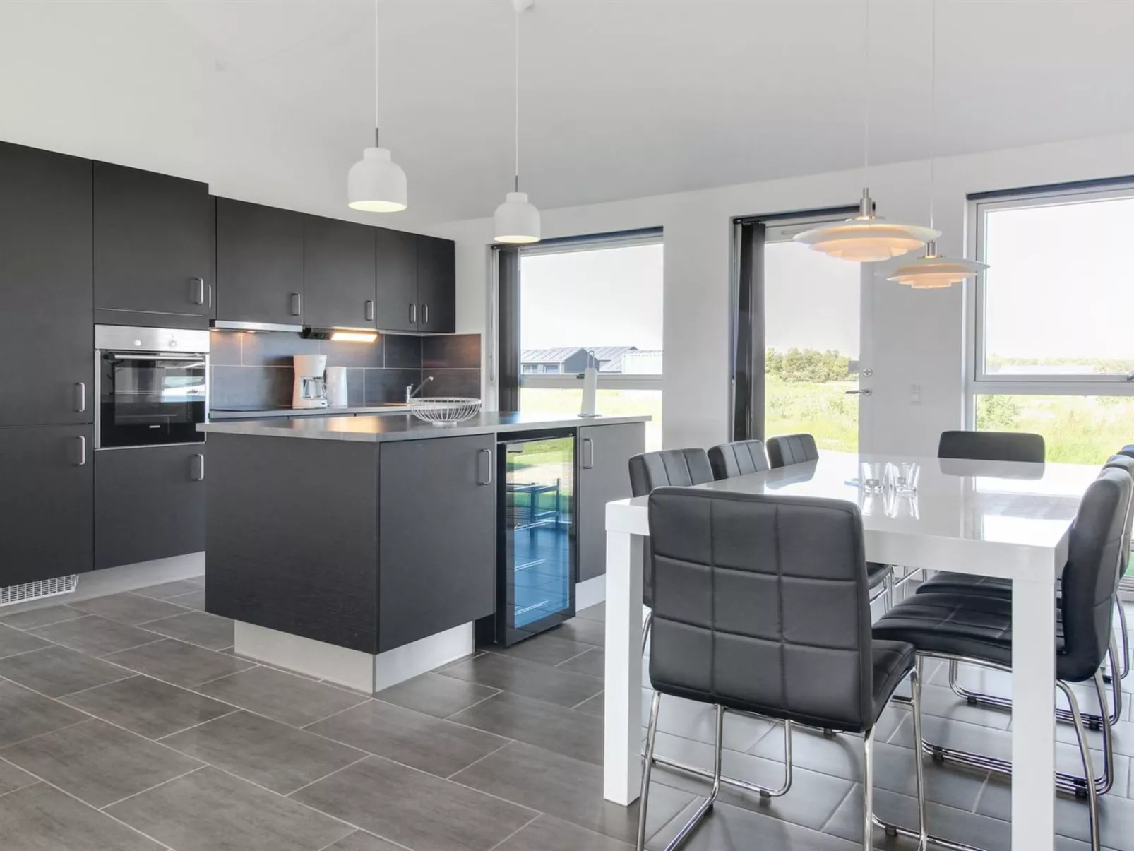 "Liana" - 1.4km from the sea in NW Jutland-Binnen