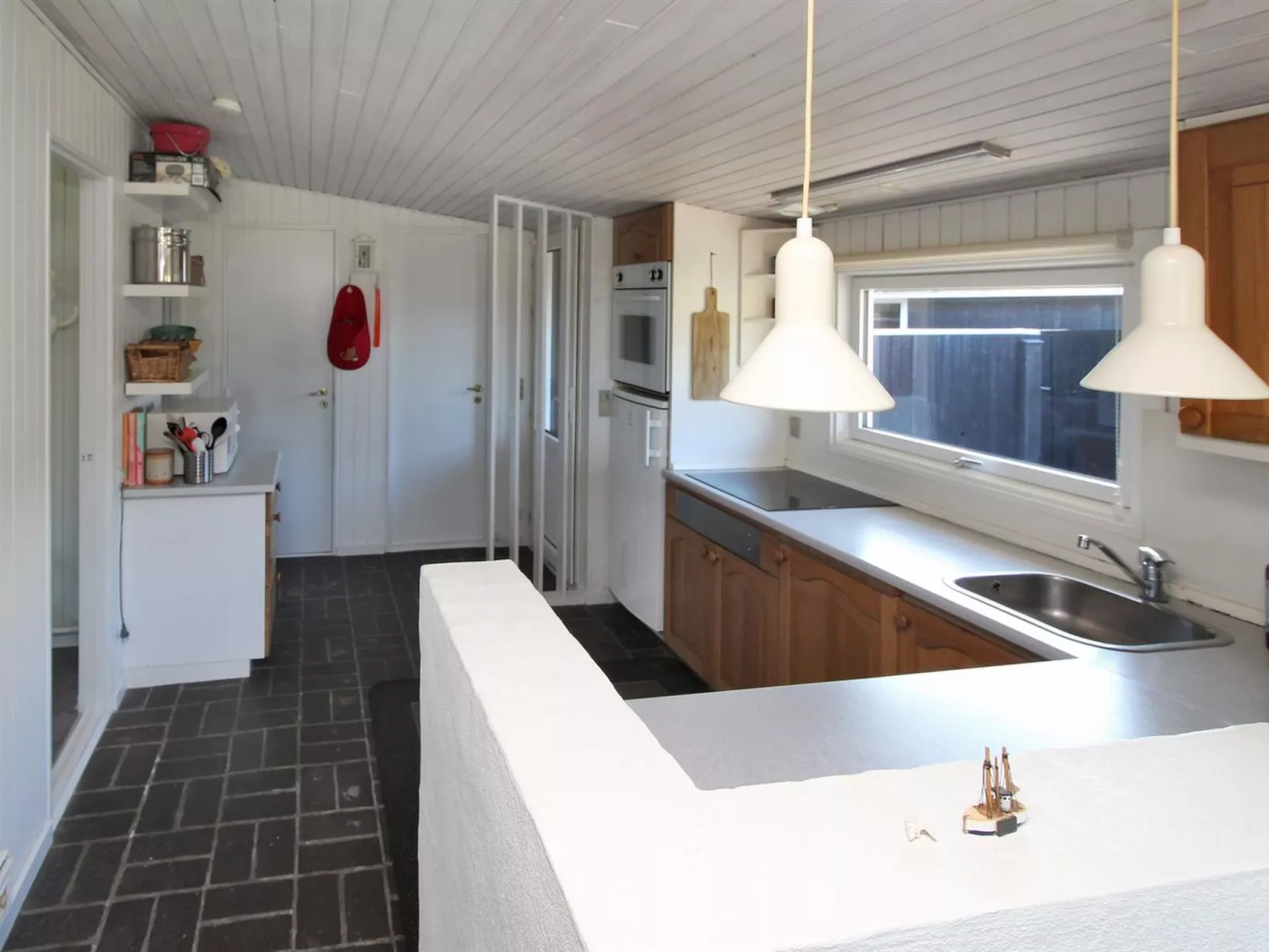 "Tonja" - 300m from the sea-Binnen
