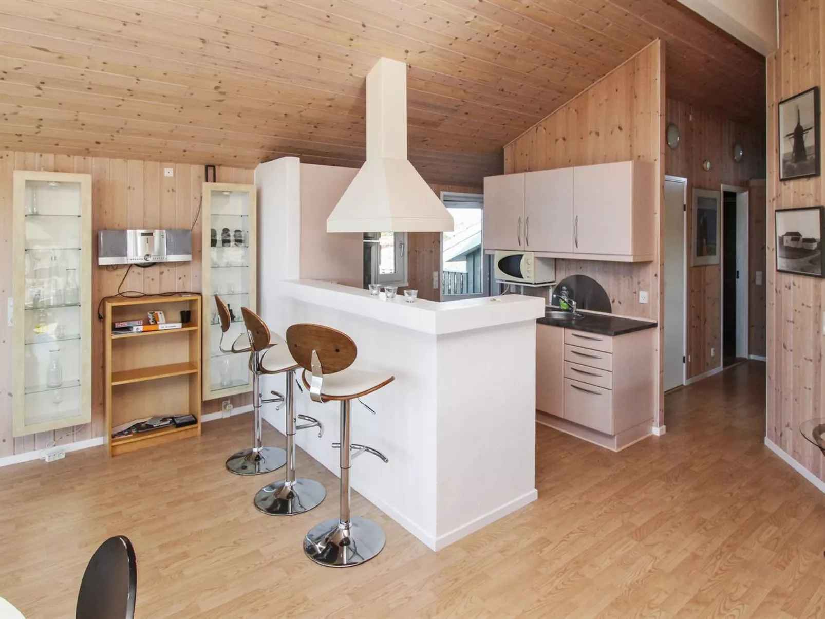"Katla" - 400m from the sea-Binnen