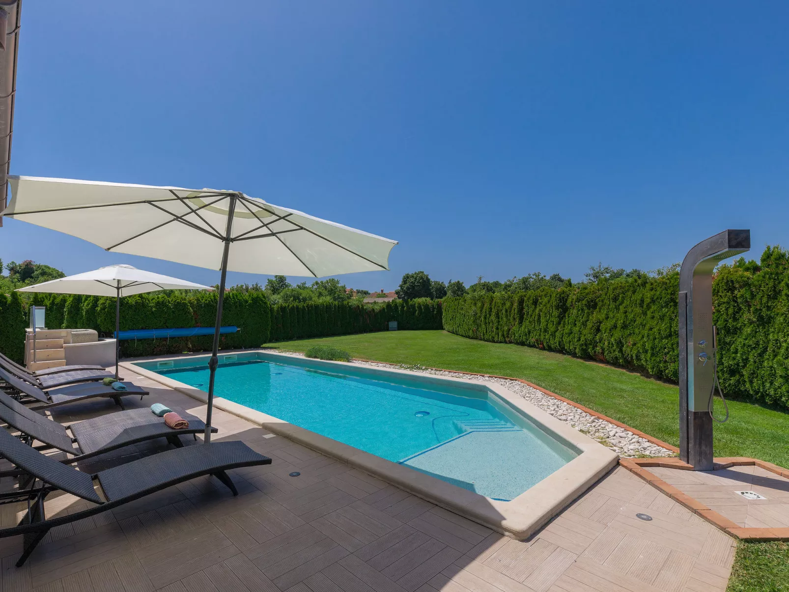 Villa Vela-Buiten