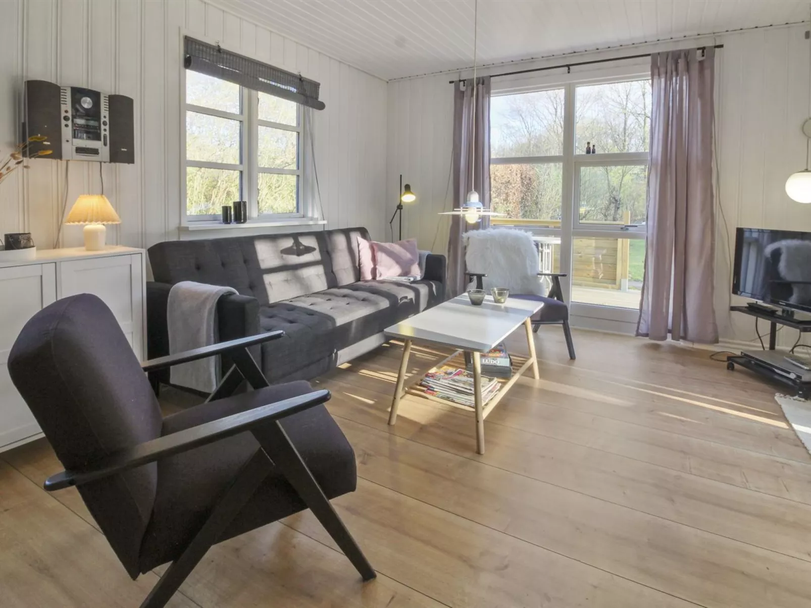 "Helghi" - 30km from the sea-Binnen