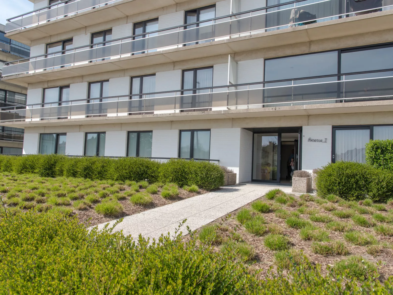 Charlie stylish apartment near beach-Buiten
