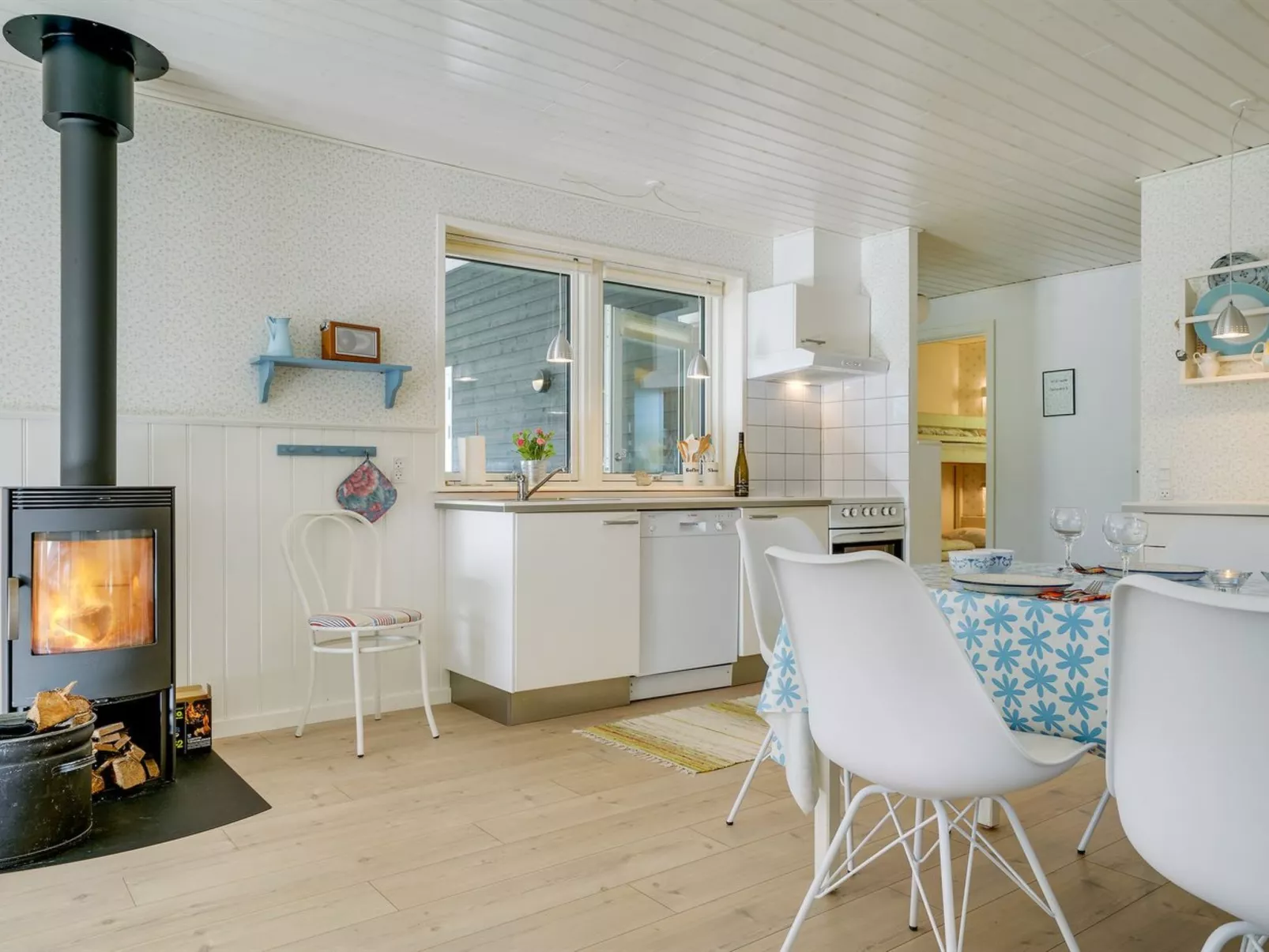 "Asla" - 400m from the sea-Binnen