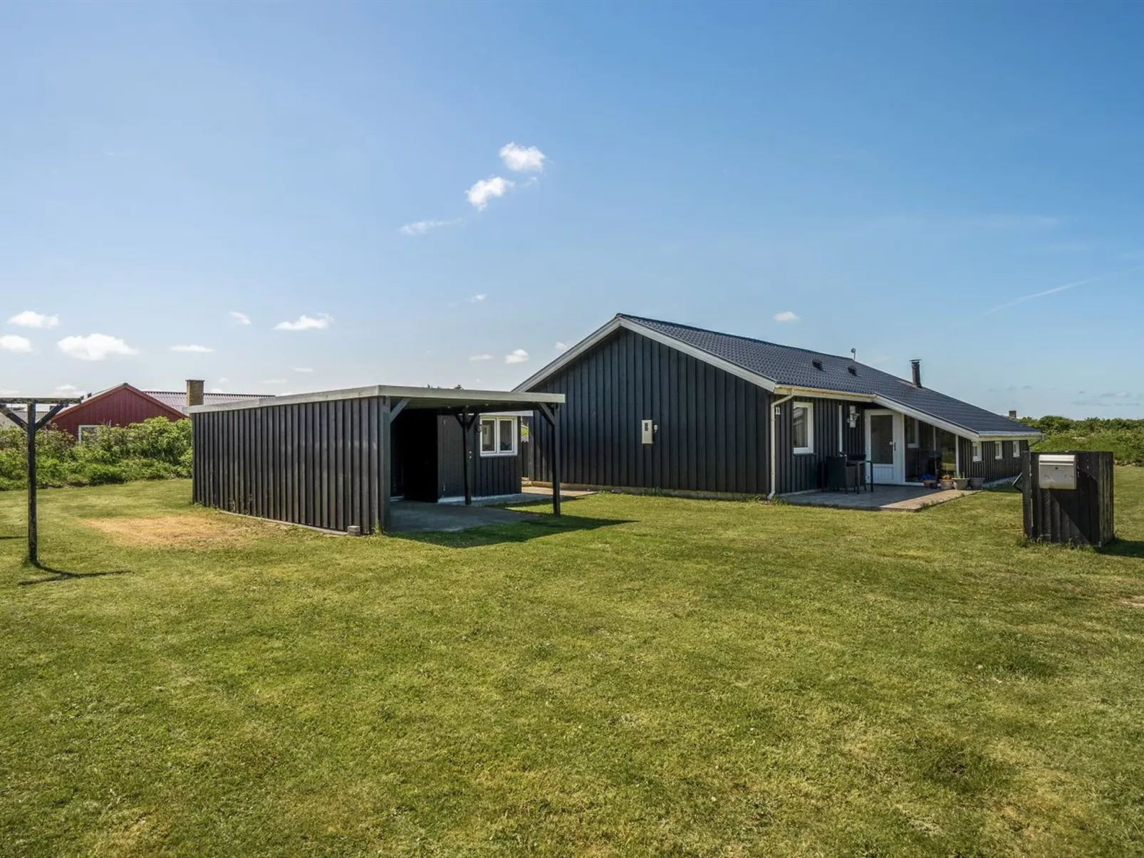 "Raadengaard" - 400m from the sea-Buiten