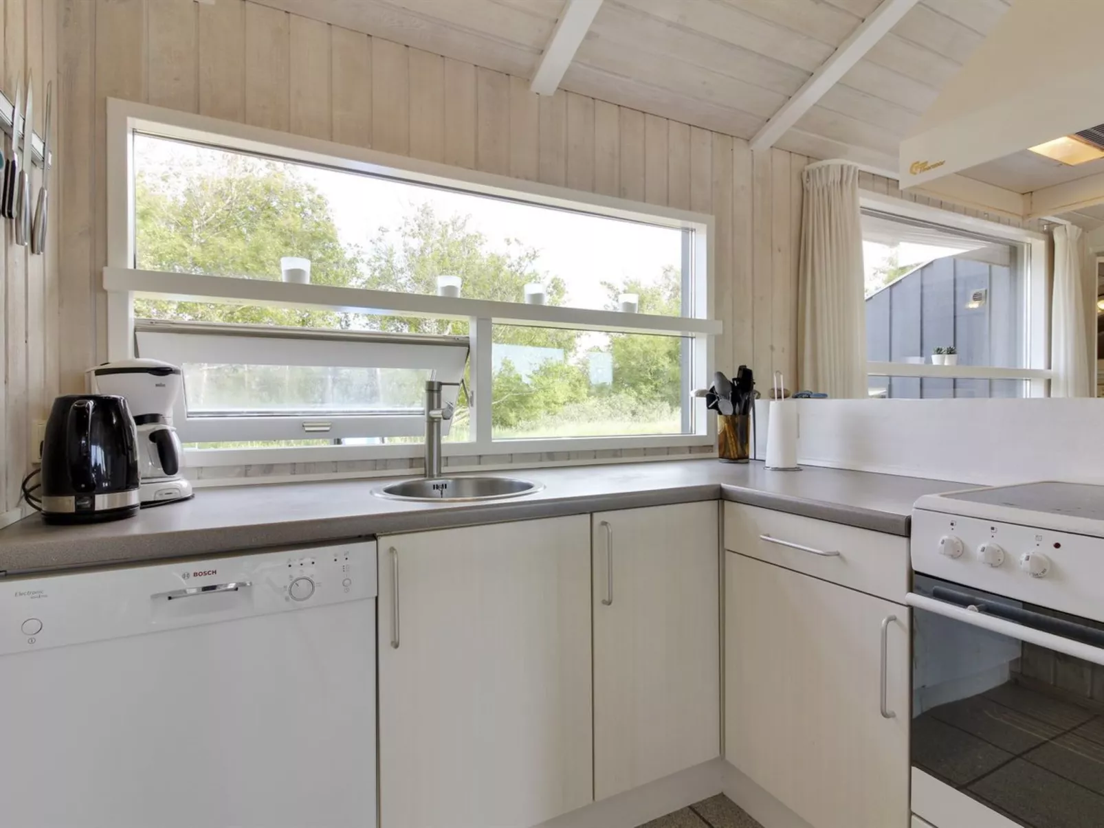 "Ilmo" - 950m from the sea-Binnen