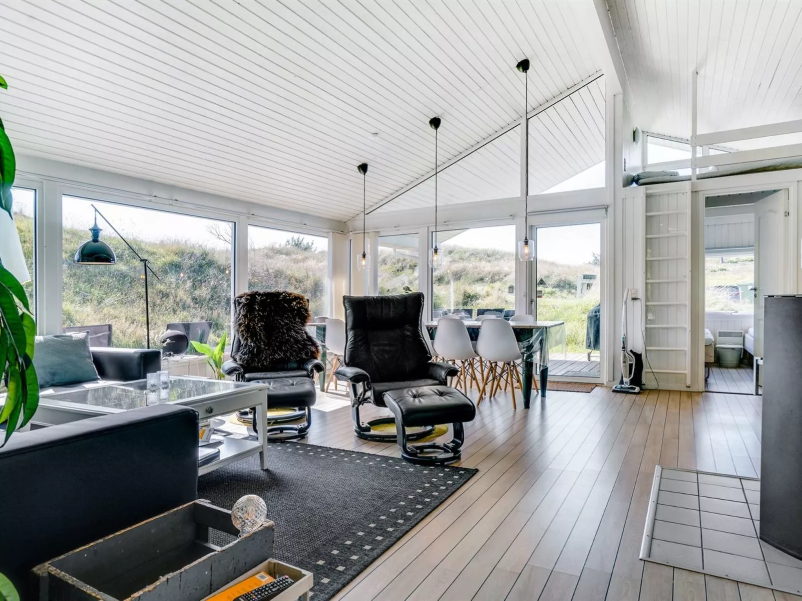 "Nilson" - 1.4km from the sea-Binnen