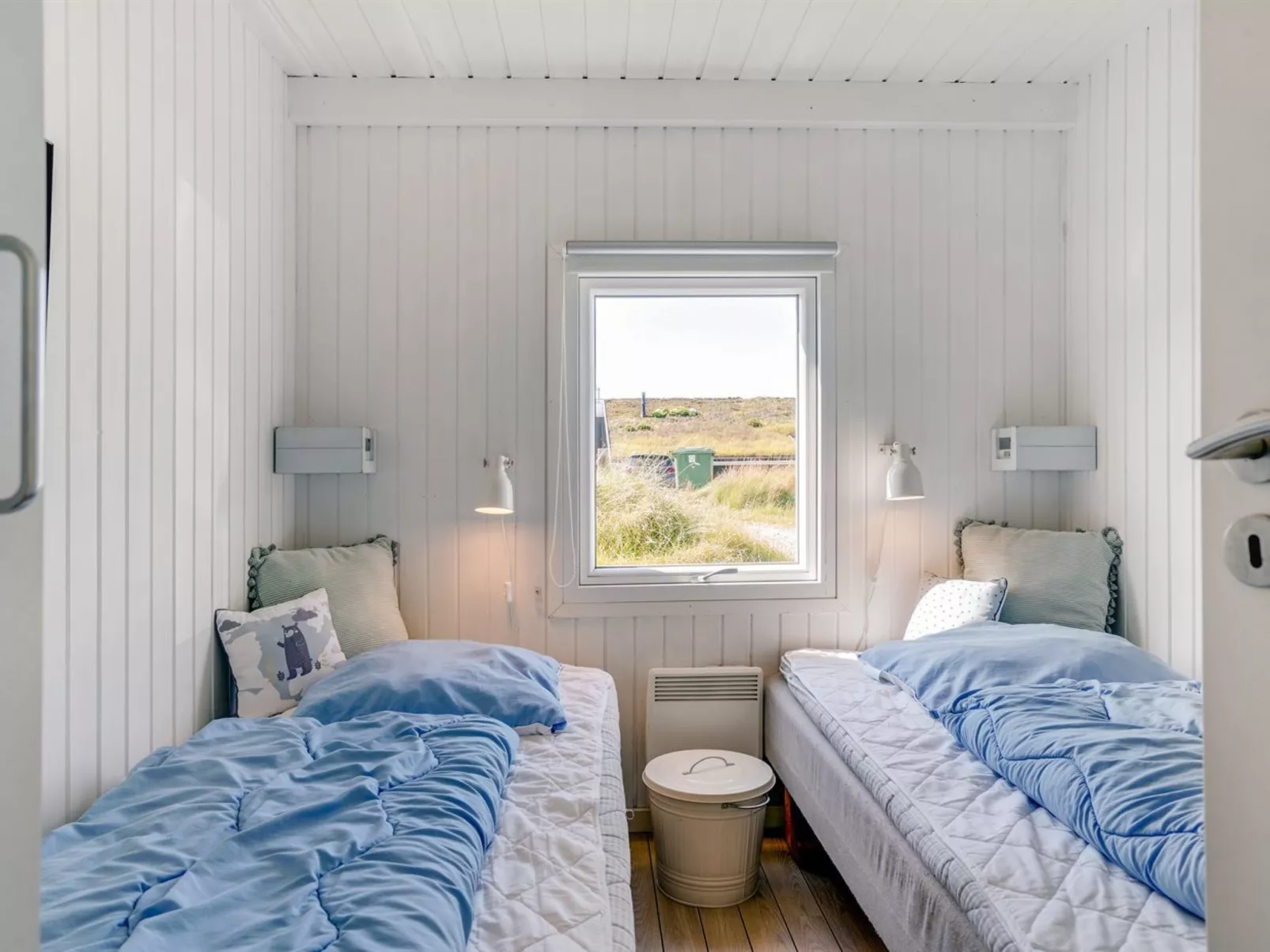 "Nilson" - 1.4km from the sea-Binnen
