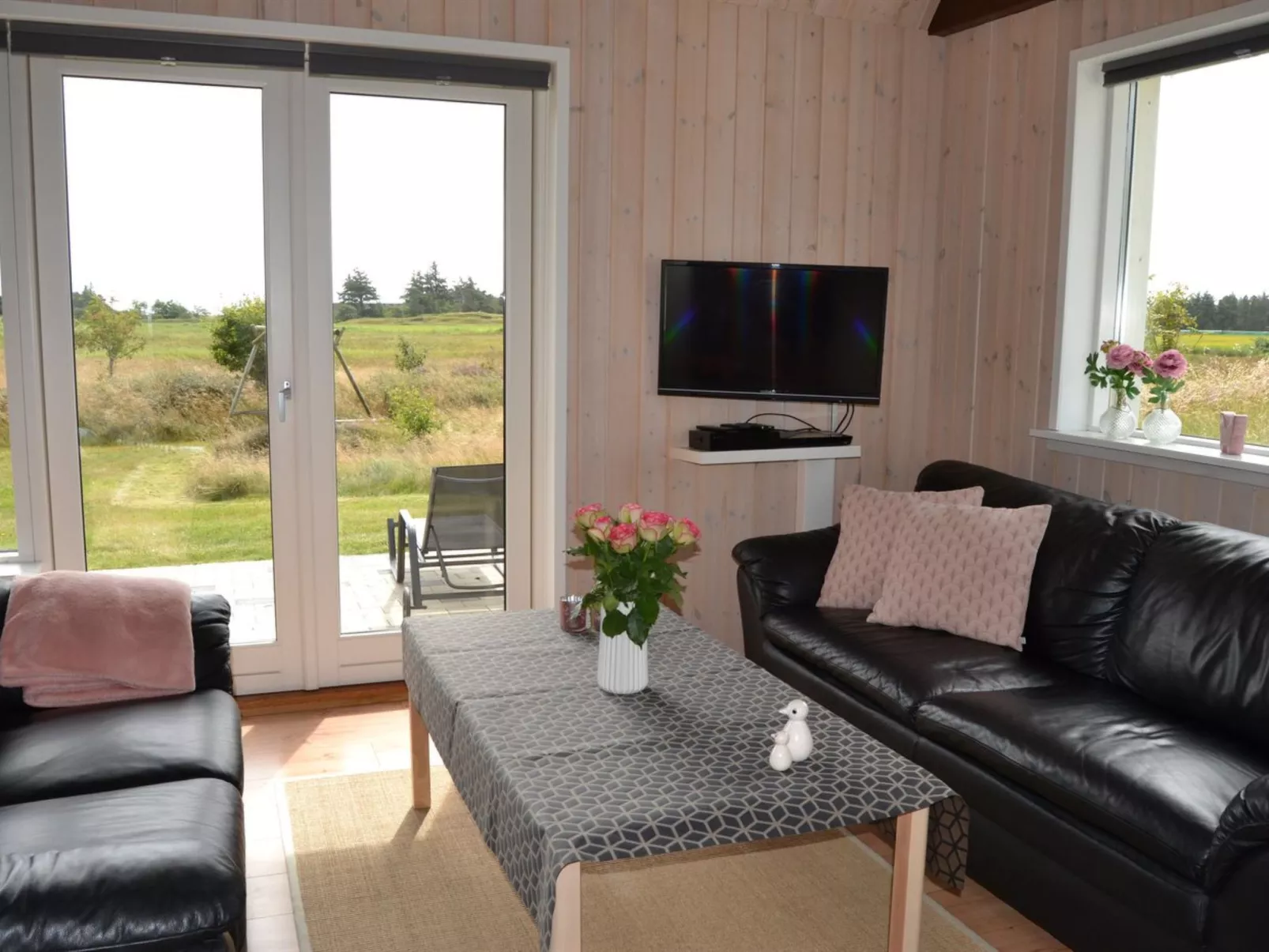 "Clare" - 4km from the sea-Binnen