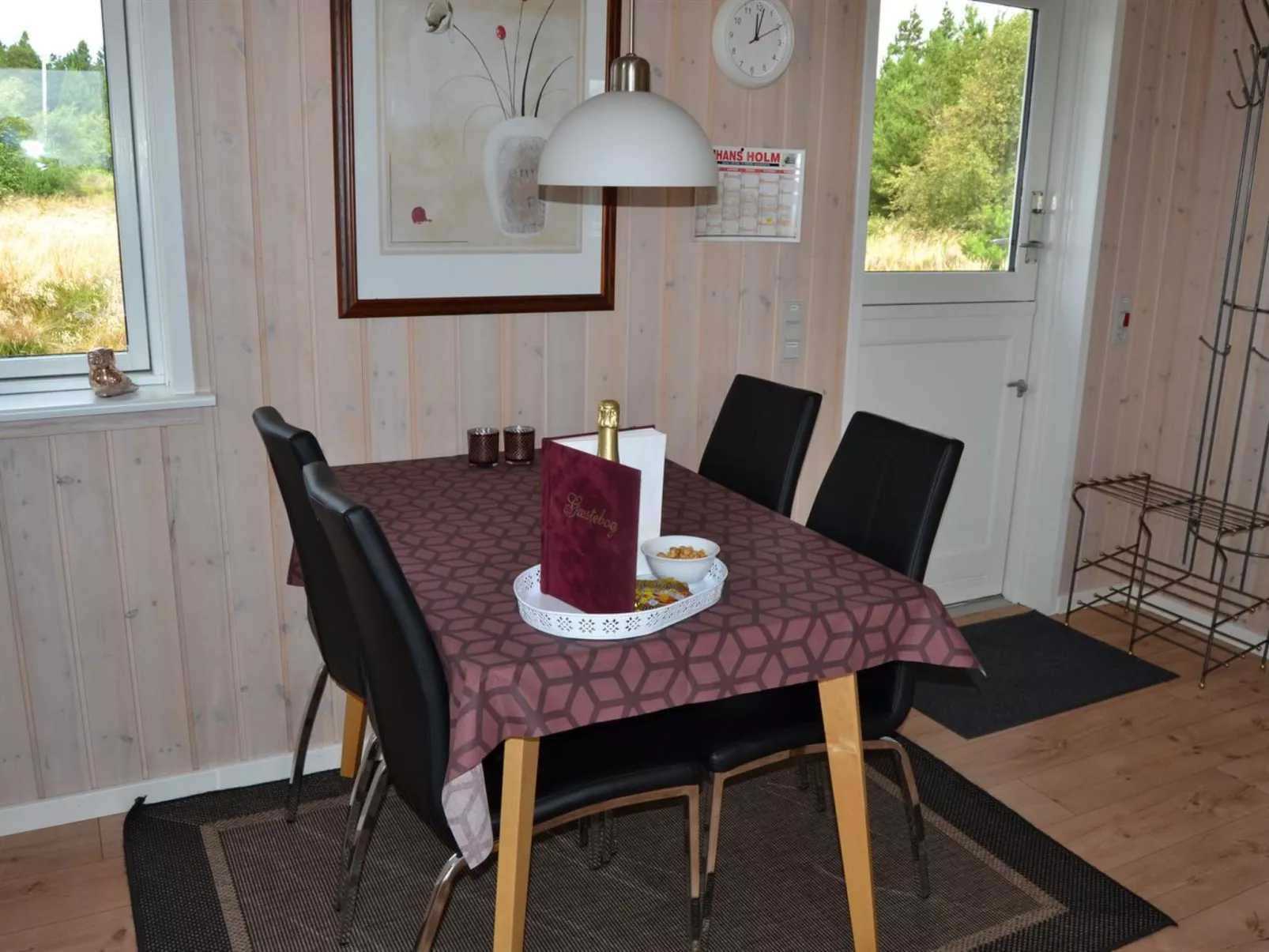 "Clare" - 4km from the sea-Binnen