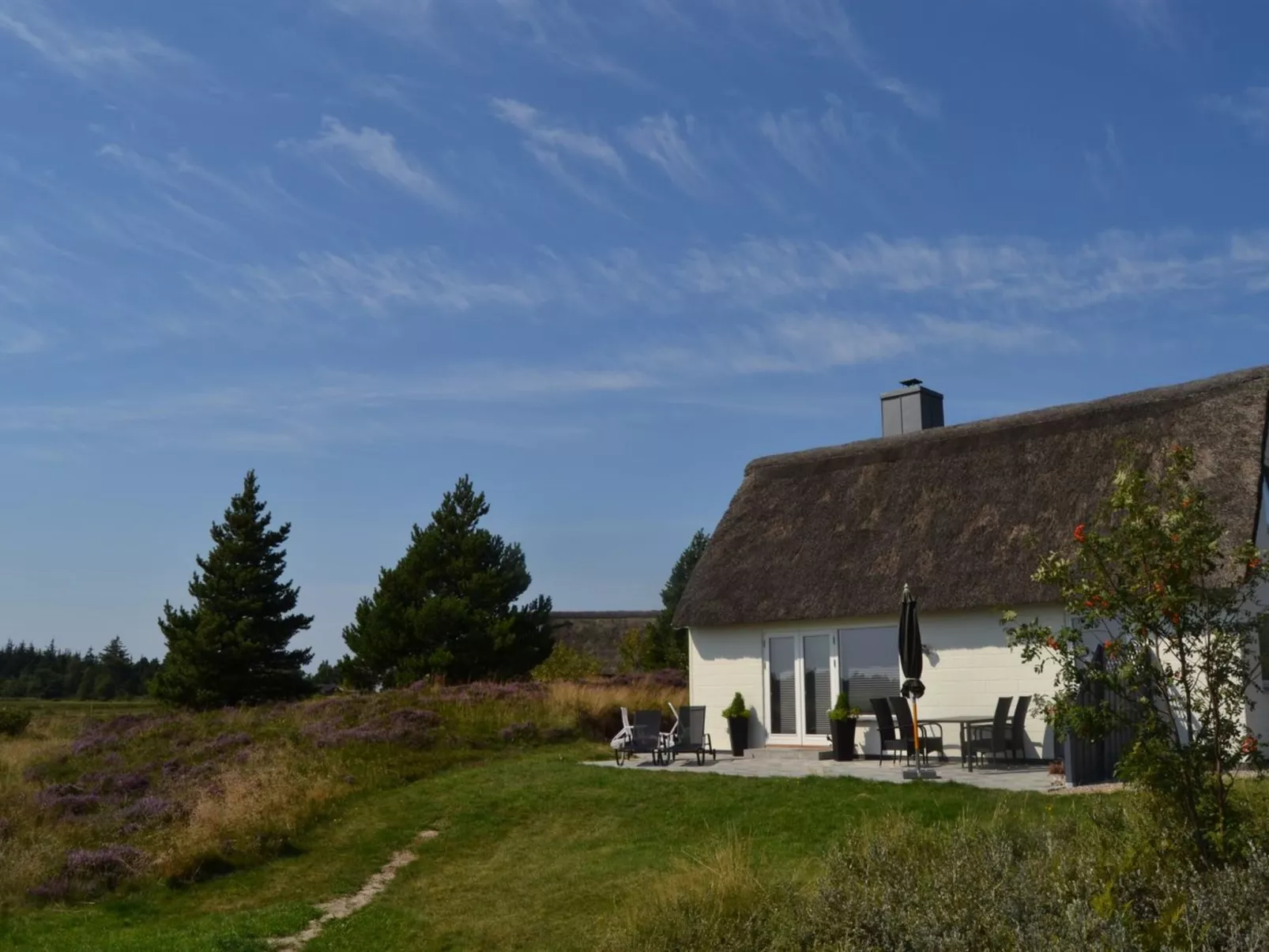 "Clare" - 4km from the sea-Buiten