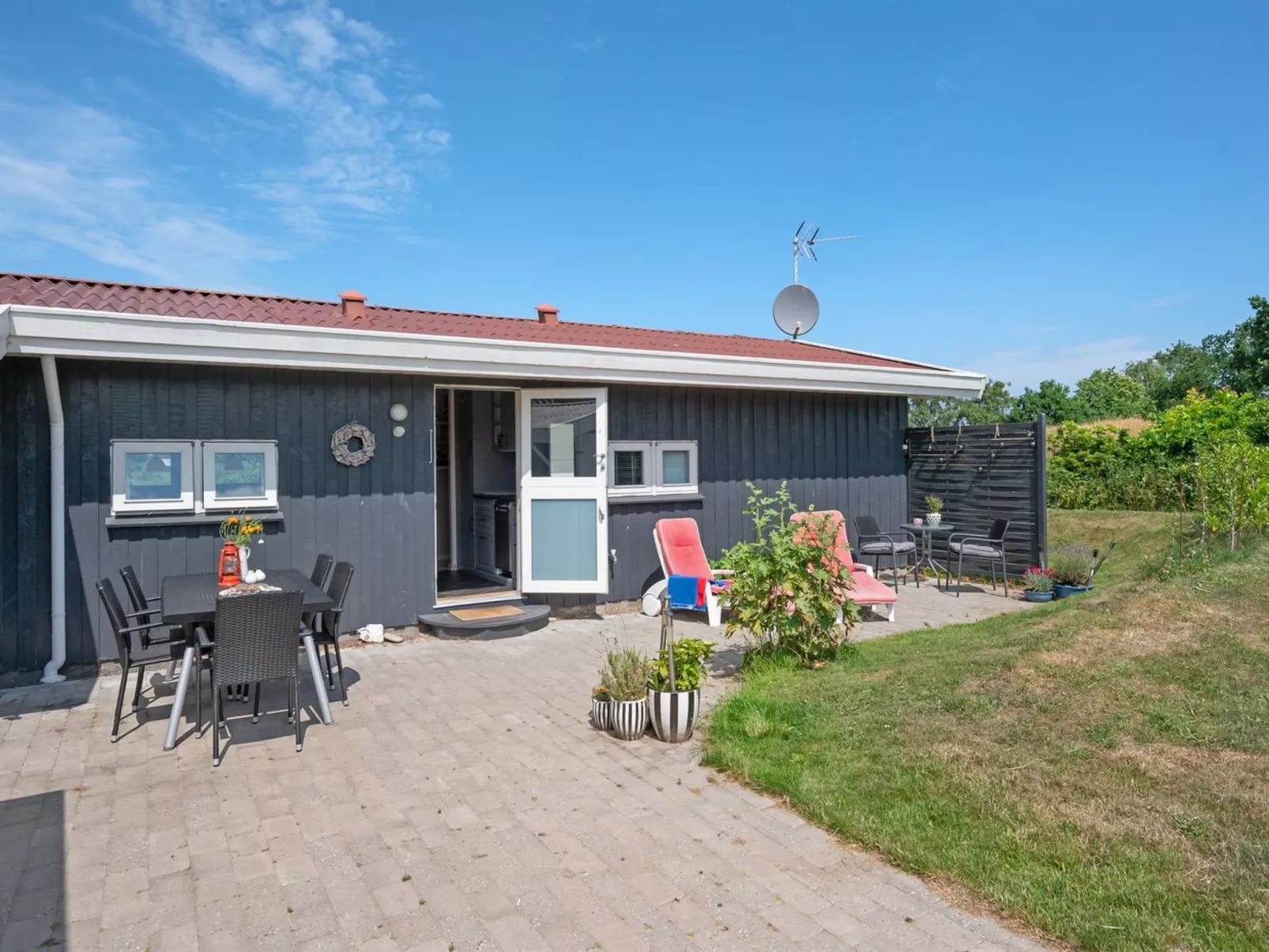 "Raija" - 400m from the sea-Buiten