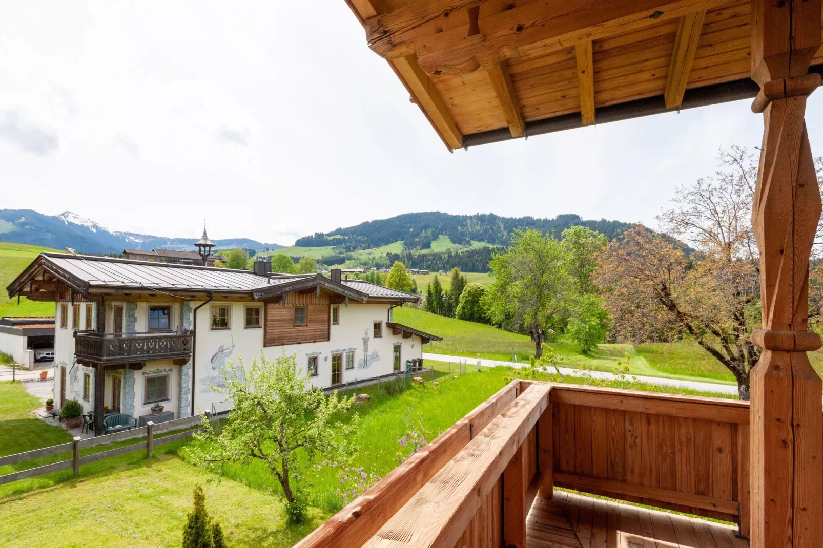 Gästehaus Flatscher-Uitzicht zomer