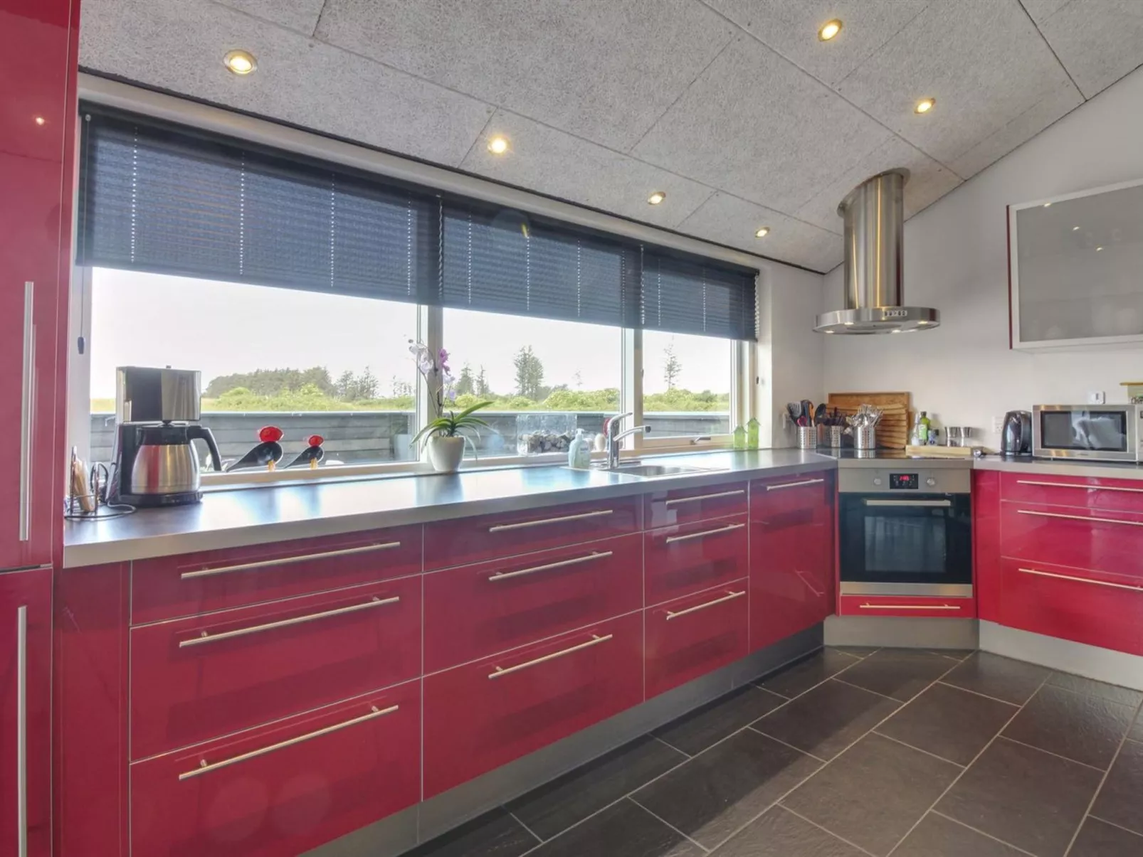 "Minna" - 975m from the sea-Binnen
