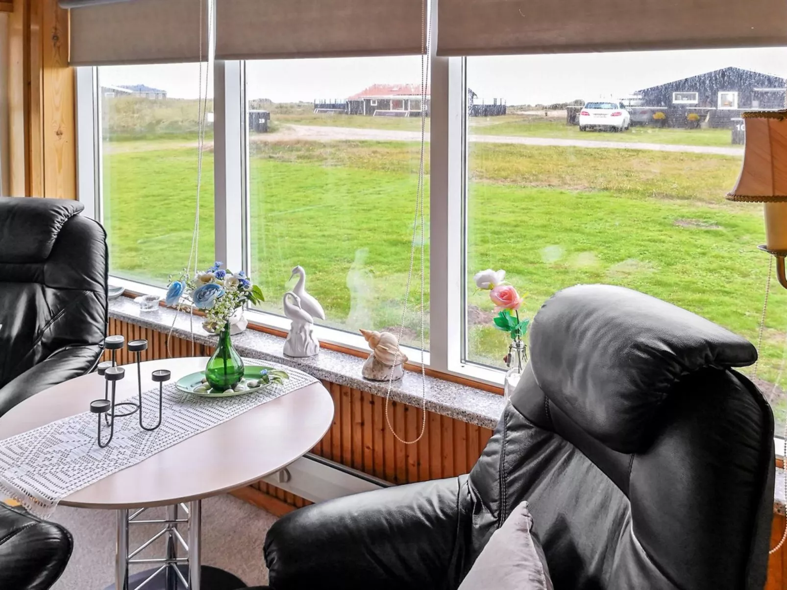 "Helgard" - 85m from the sea-Binnen