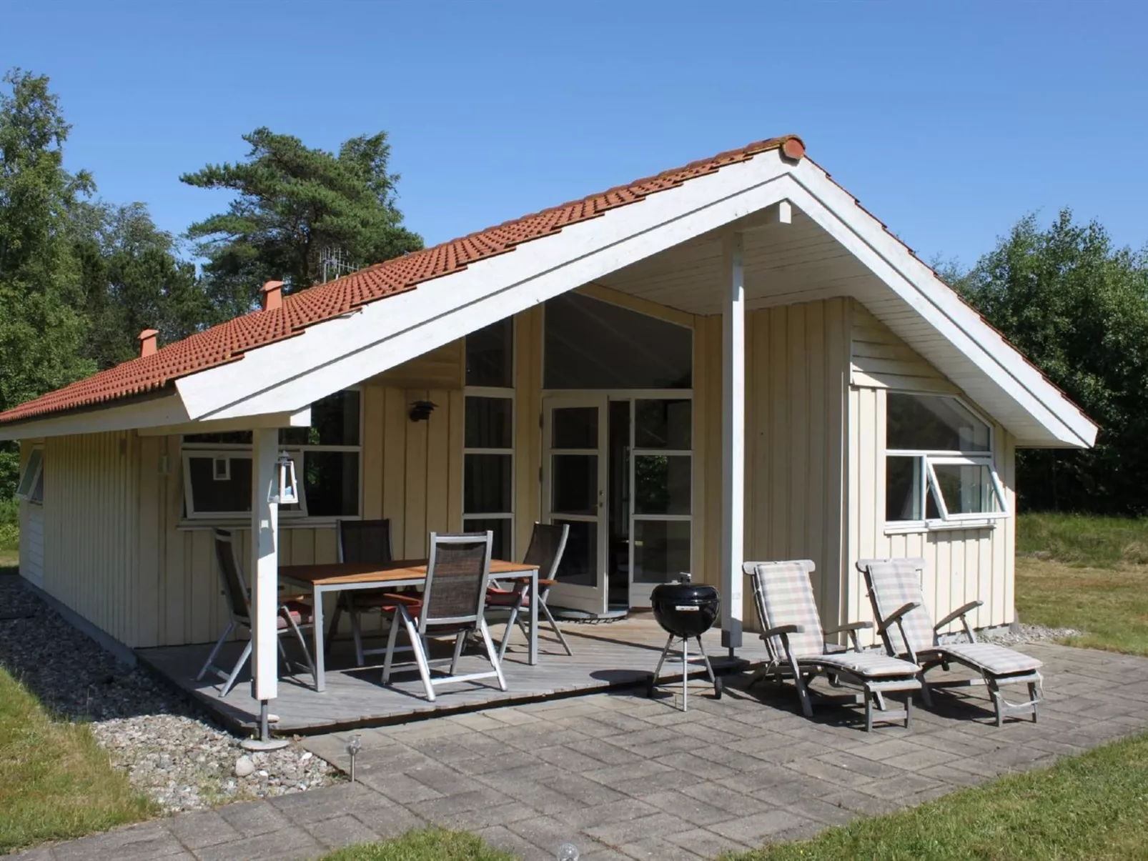 "Sörine" - 2km from the sea-Buiten