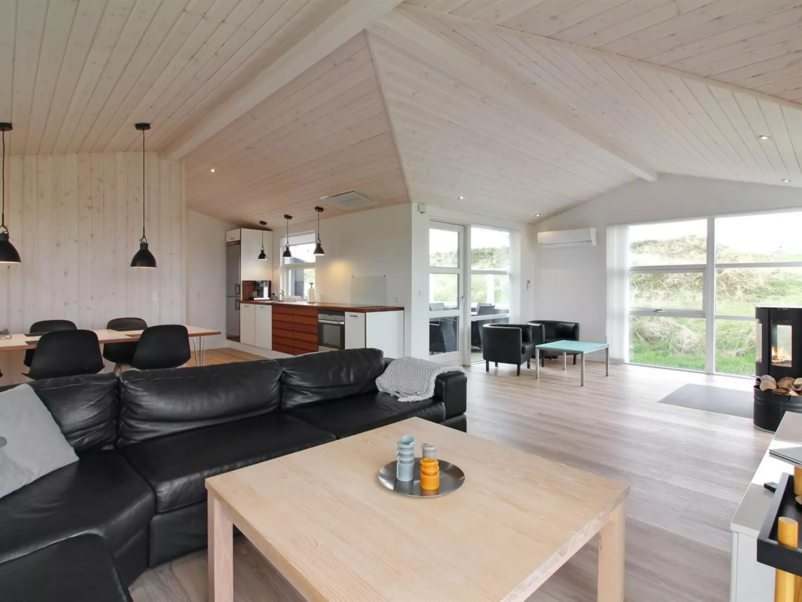 "Ingela" - 350m from the sea-Binnen