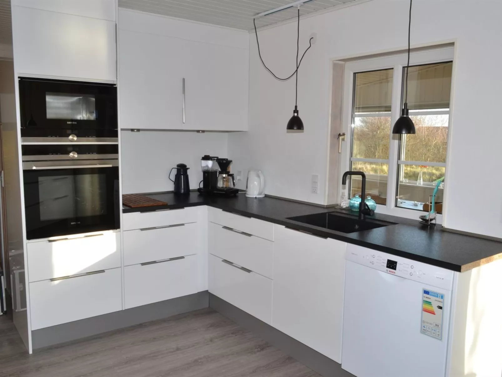 "Ulrich" - 500m from the sea-Binnen