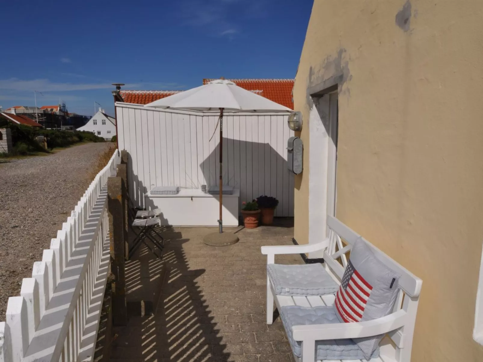 "Frederike" - 300m from the sea-Binnen