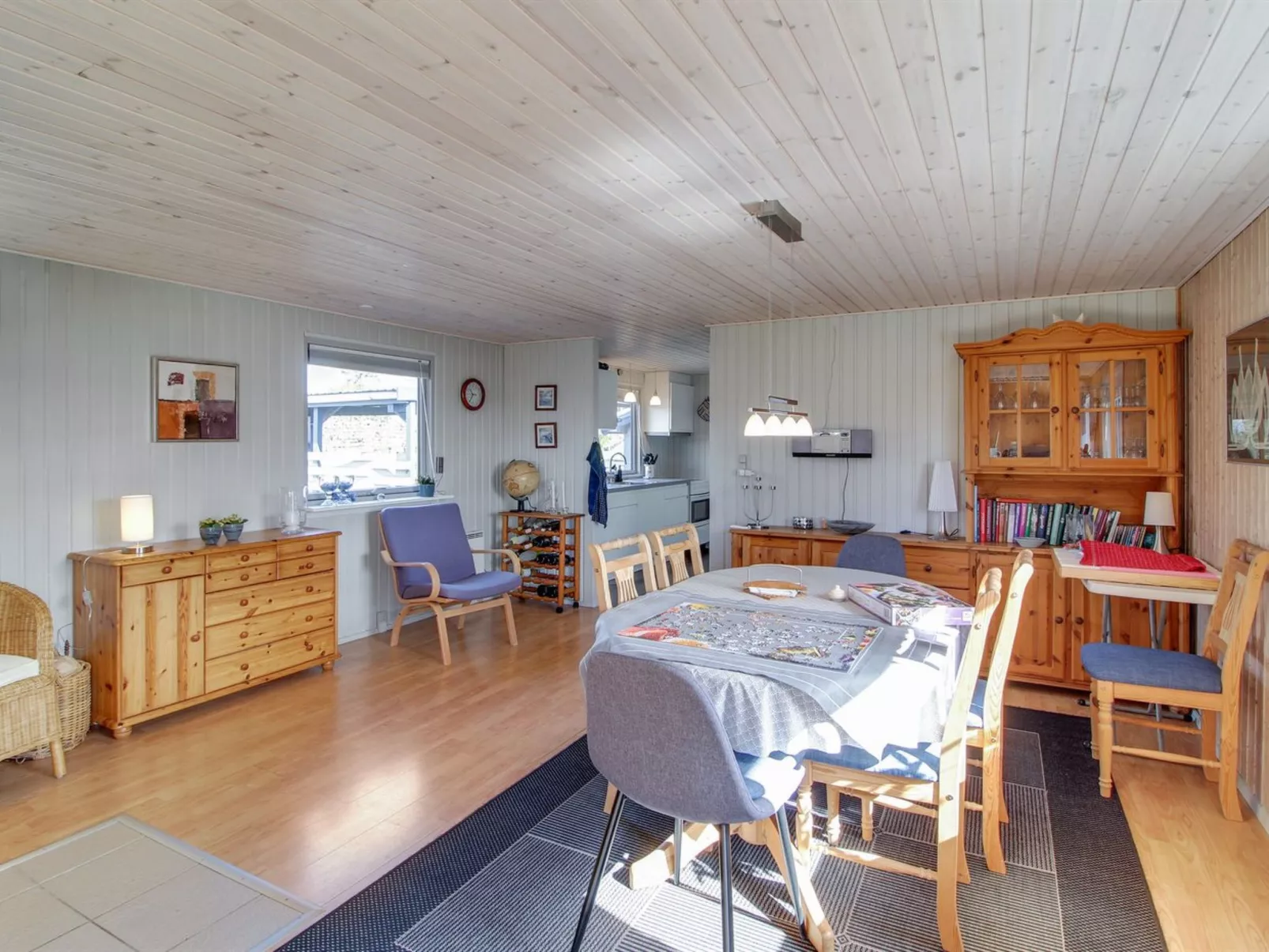 "Marjun" - 400m from the sea-Binnen