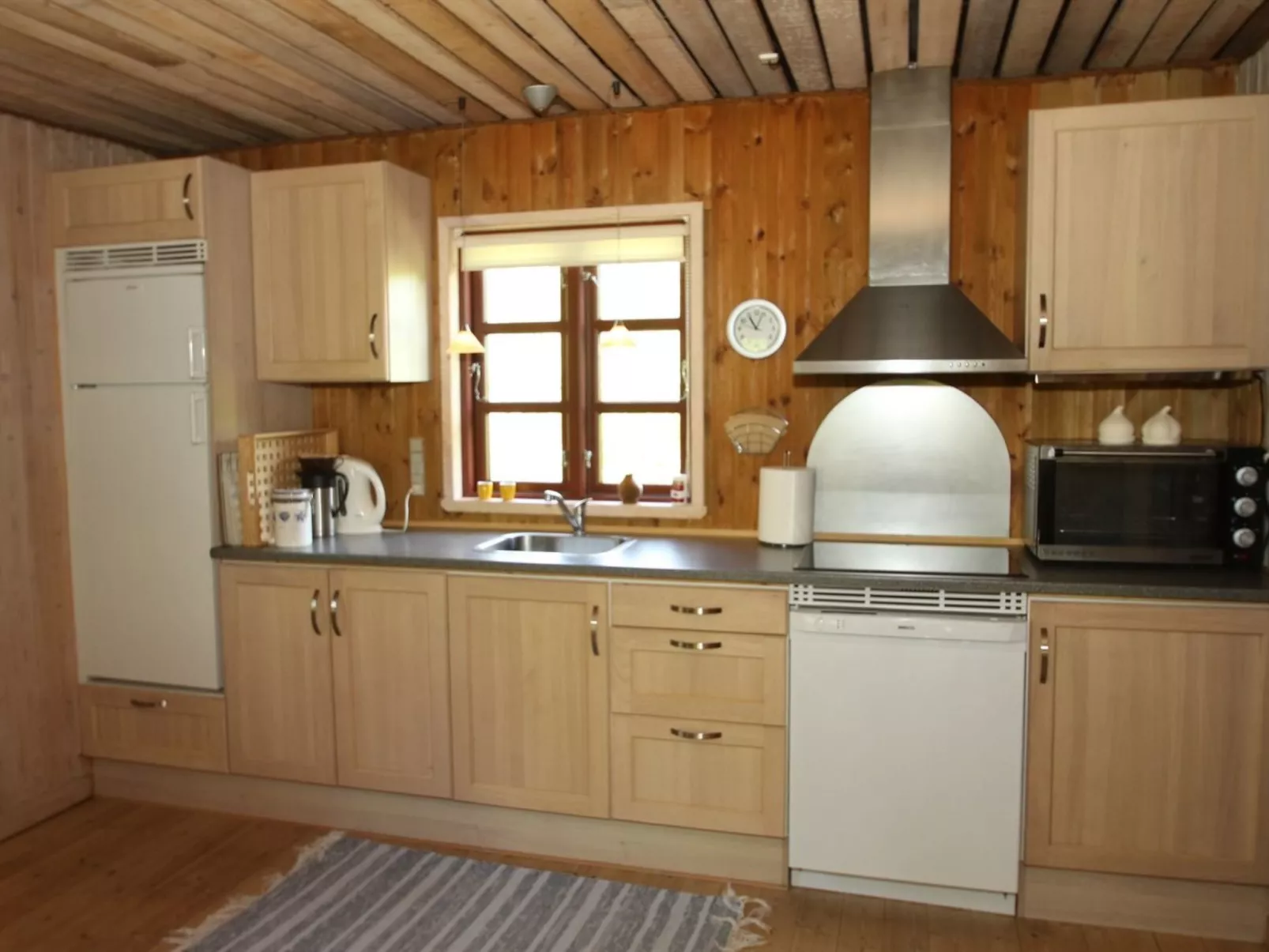 "Sofia" - 500m from the sea-Binnen
