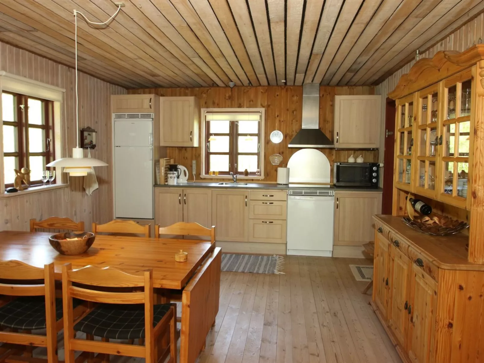 "Sofia" - 500m from the sea-Binnen