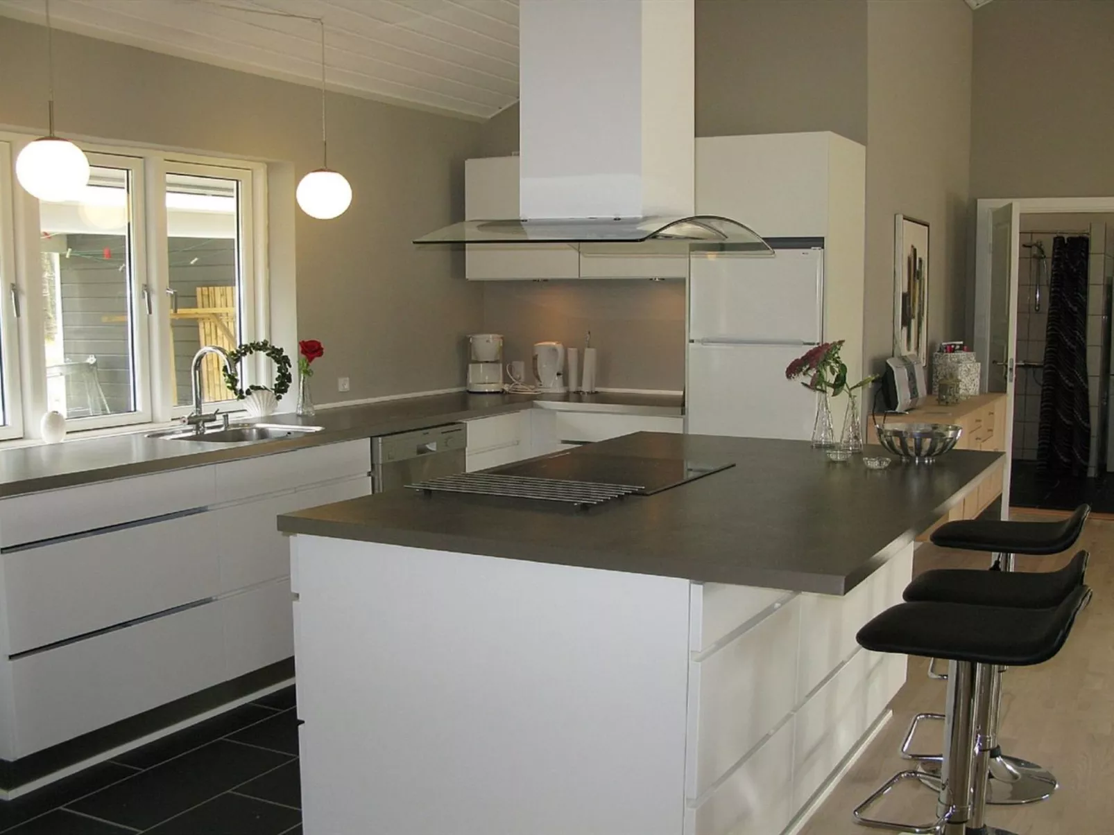 "Jurgis" - 300m from the sea-Binnen