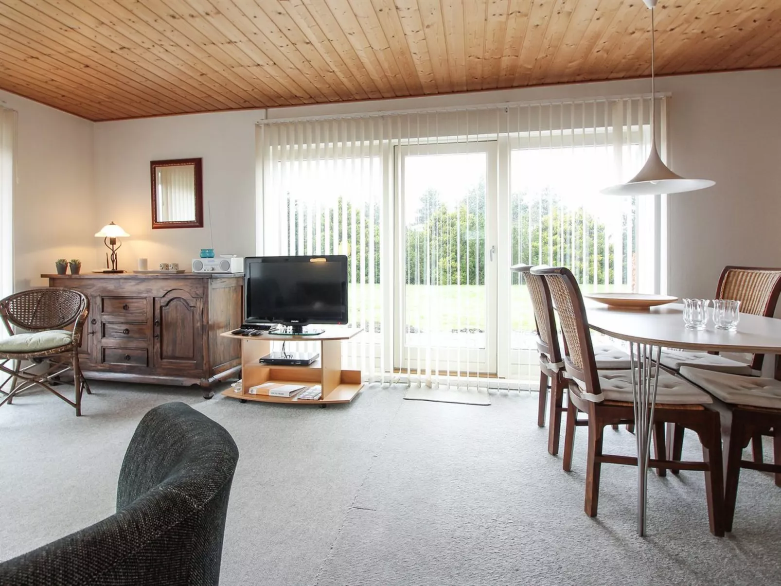 "Onni" - 1km from the sea-Binnen