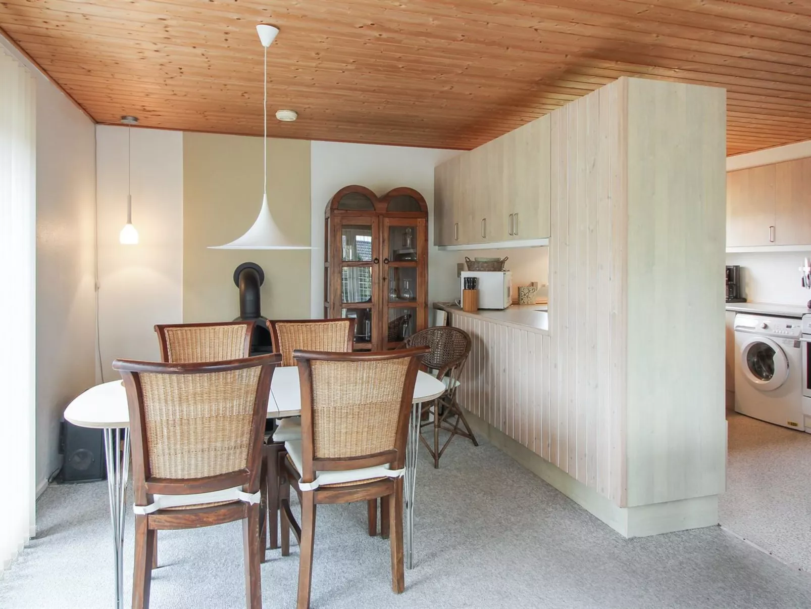 "Onni" - 1km from the sea-Binnen